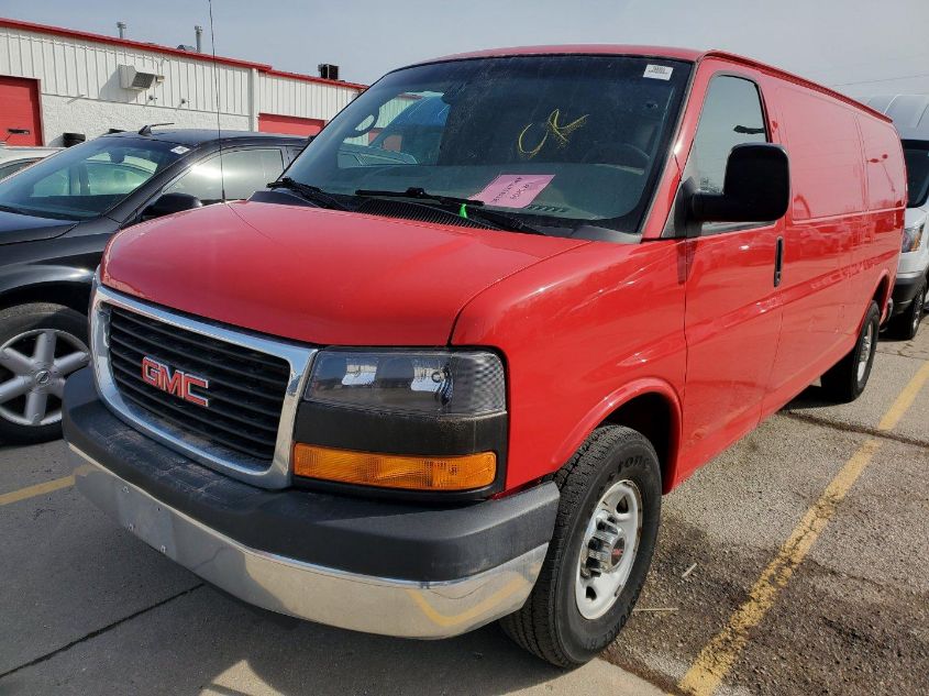 2015 GMC Savana, VIN 1GTW7GCG0F1101081 — Normal wear