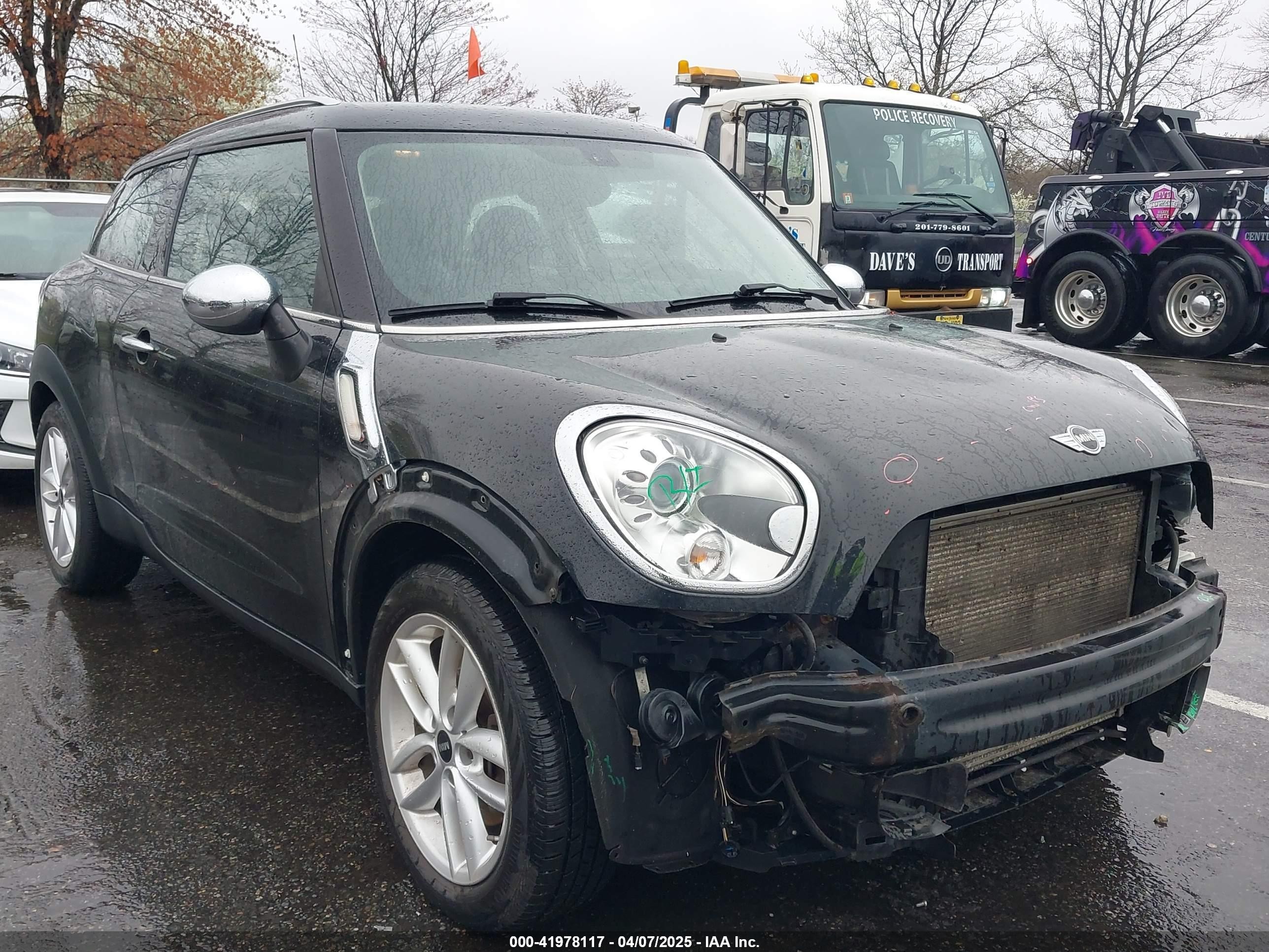 2013 MINI Paceman S, VIN WMWSS5C54DWN66587 — Front end