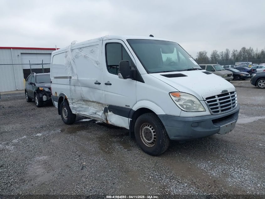 2012 Freightliner Sprinter, VIN WDYPE7CC6C5642880 — Side