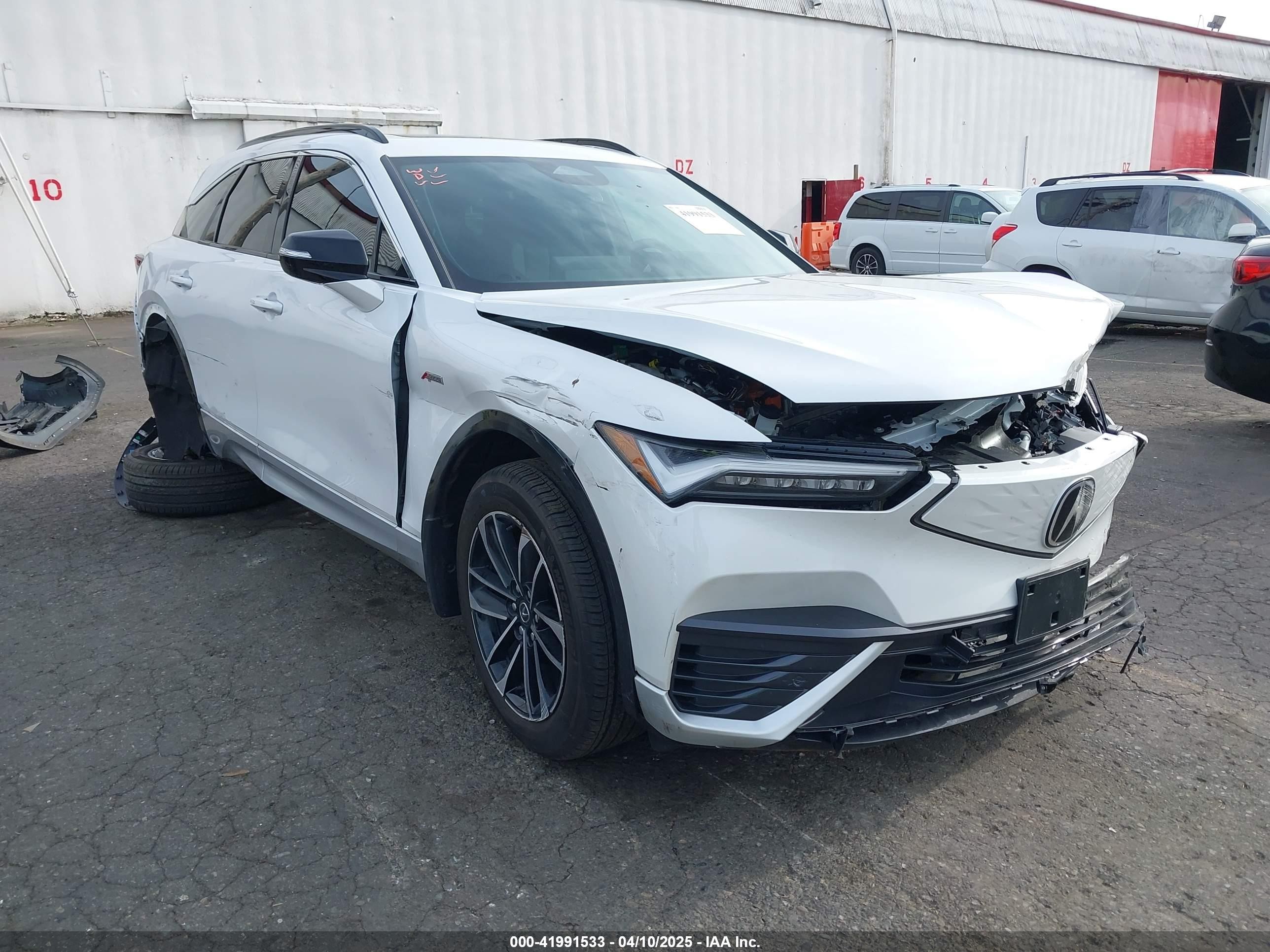 2024 Acura ZDX w/A-Spec Package, VIN 4W5KHNRL6RZ501403 — Auction photo