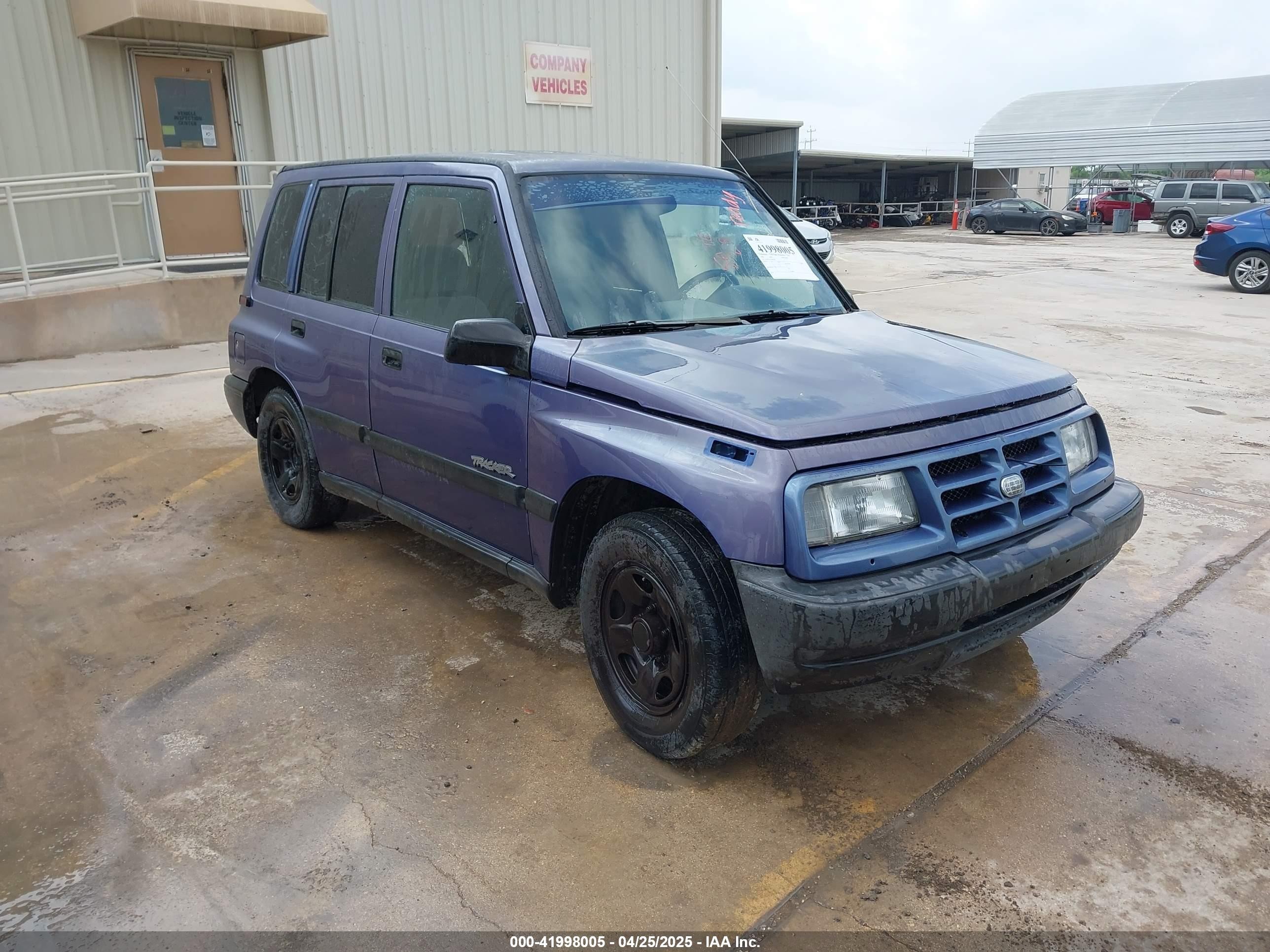1996 Geo Tracker, VIN 2CNBE1361T6901708 — All over