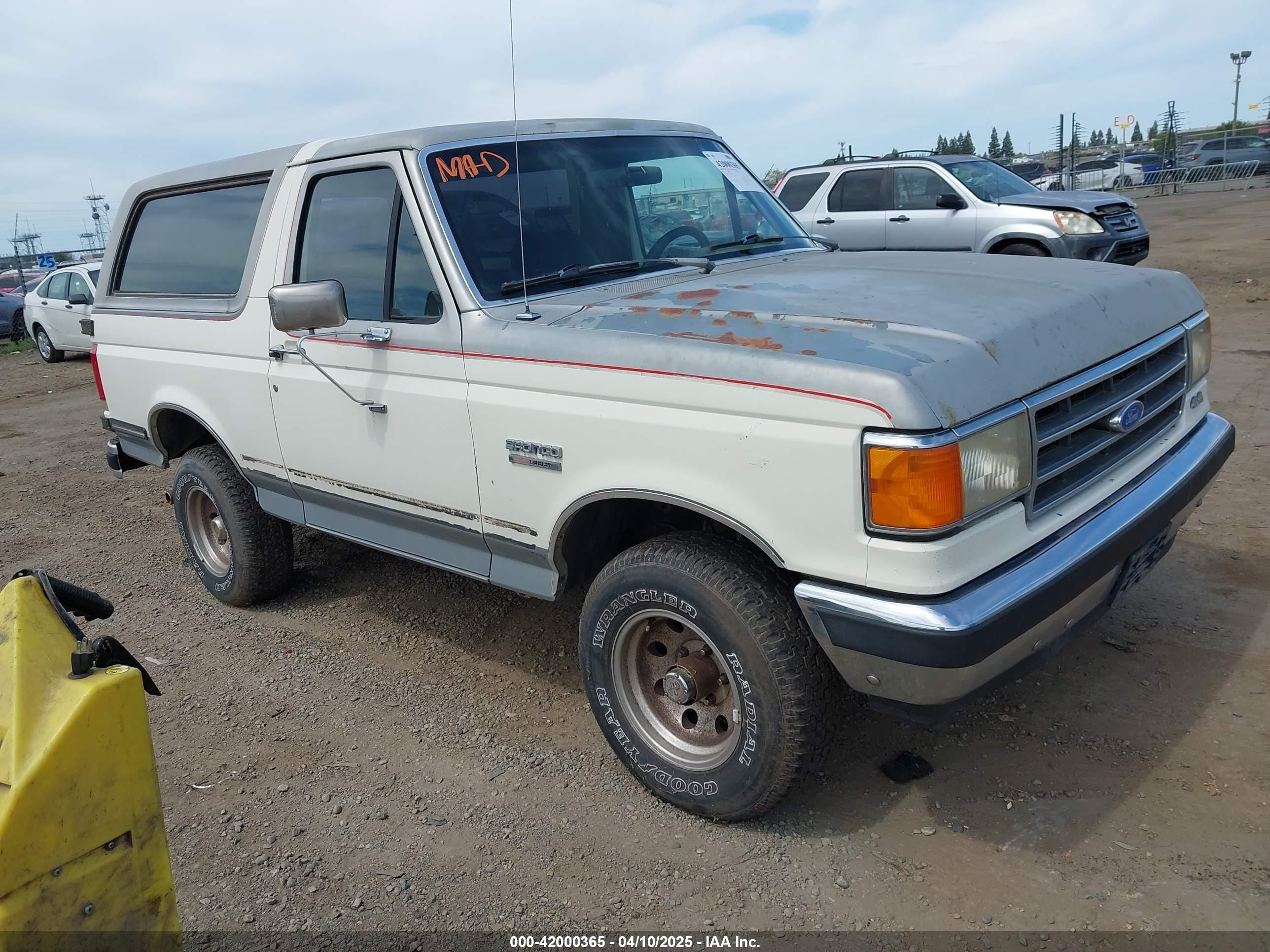 1990 Ford Bronco, VIN 1FMEU15H4LLA84045 — Mechanical