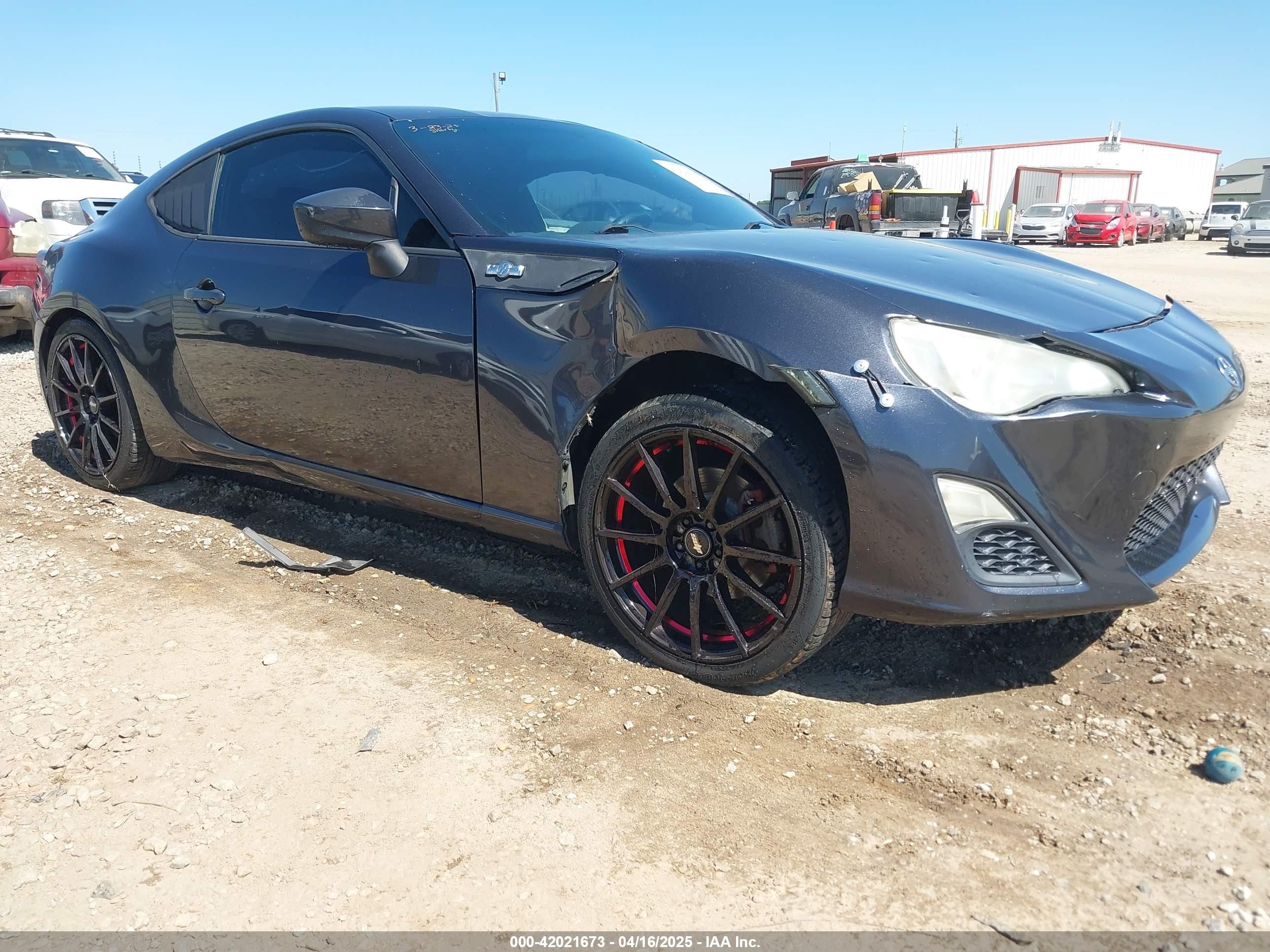 2013 Scion FR-S, VIN JF1ZNAA16D2709246 — Side