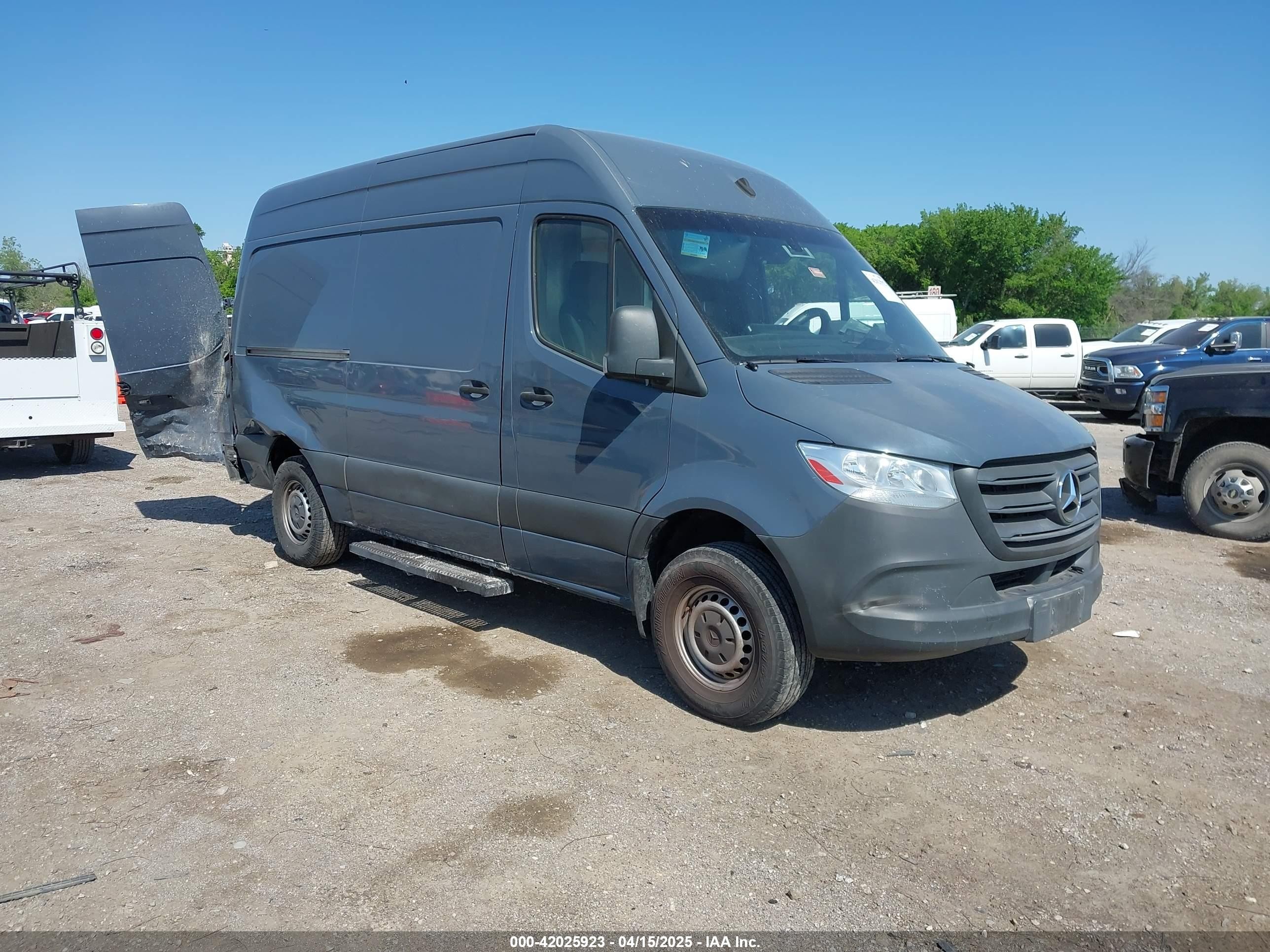 2019 Mercedes-Benz Sprinter Cargo, VIN WD4PF0CD8KP042279 — All over