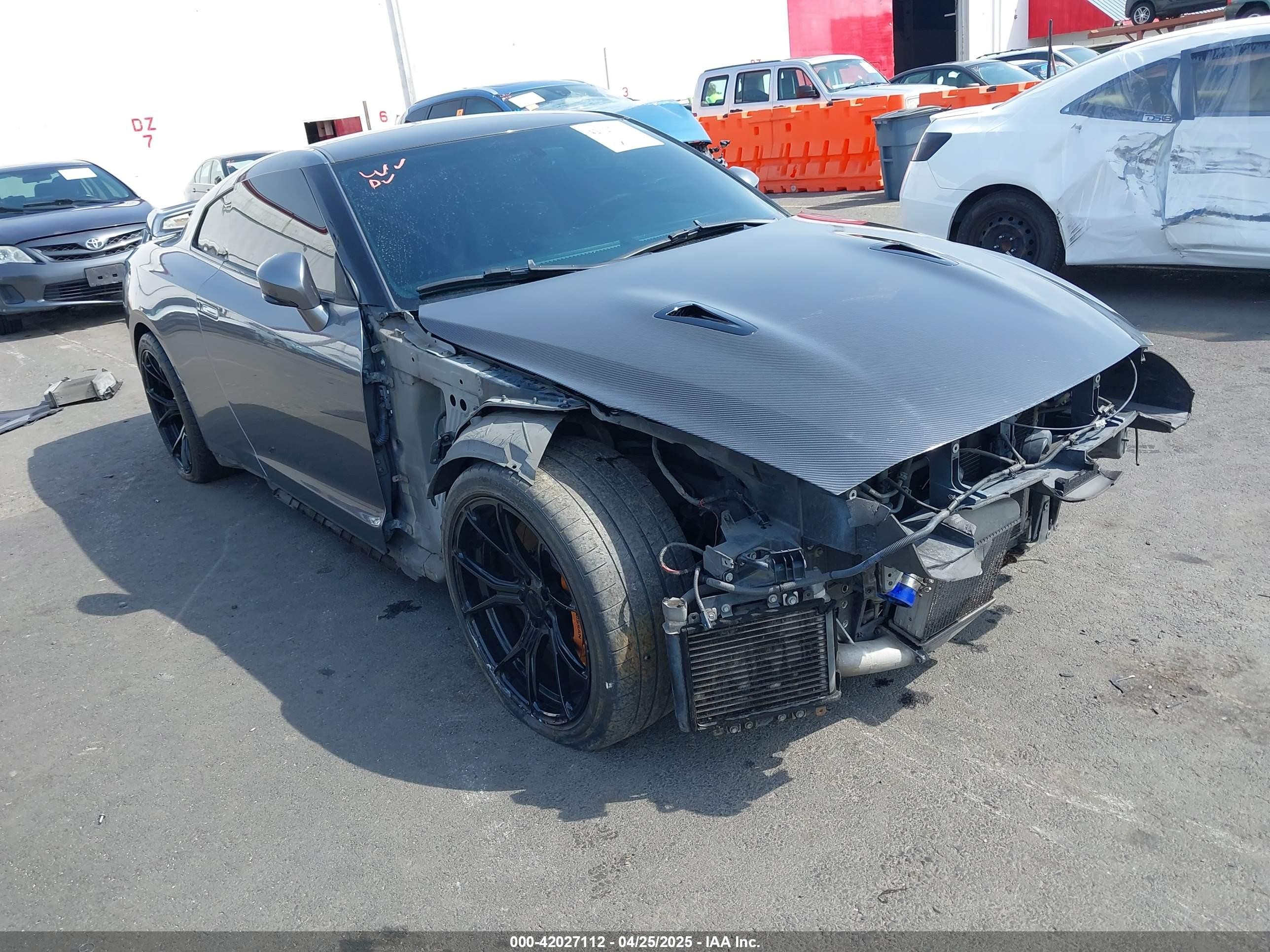 2012 Nissan GT-R Premium, VIN JN1AR5EF4CM250278 — Front end