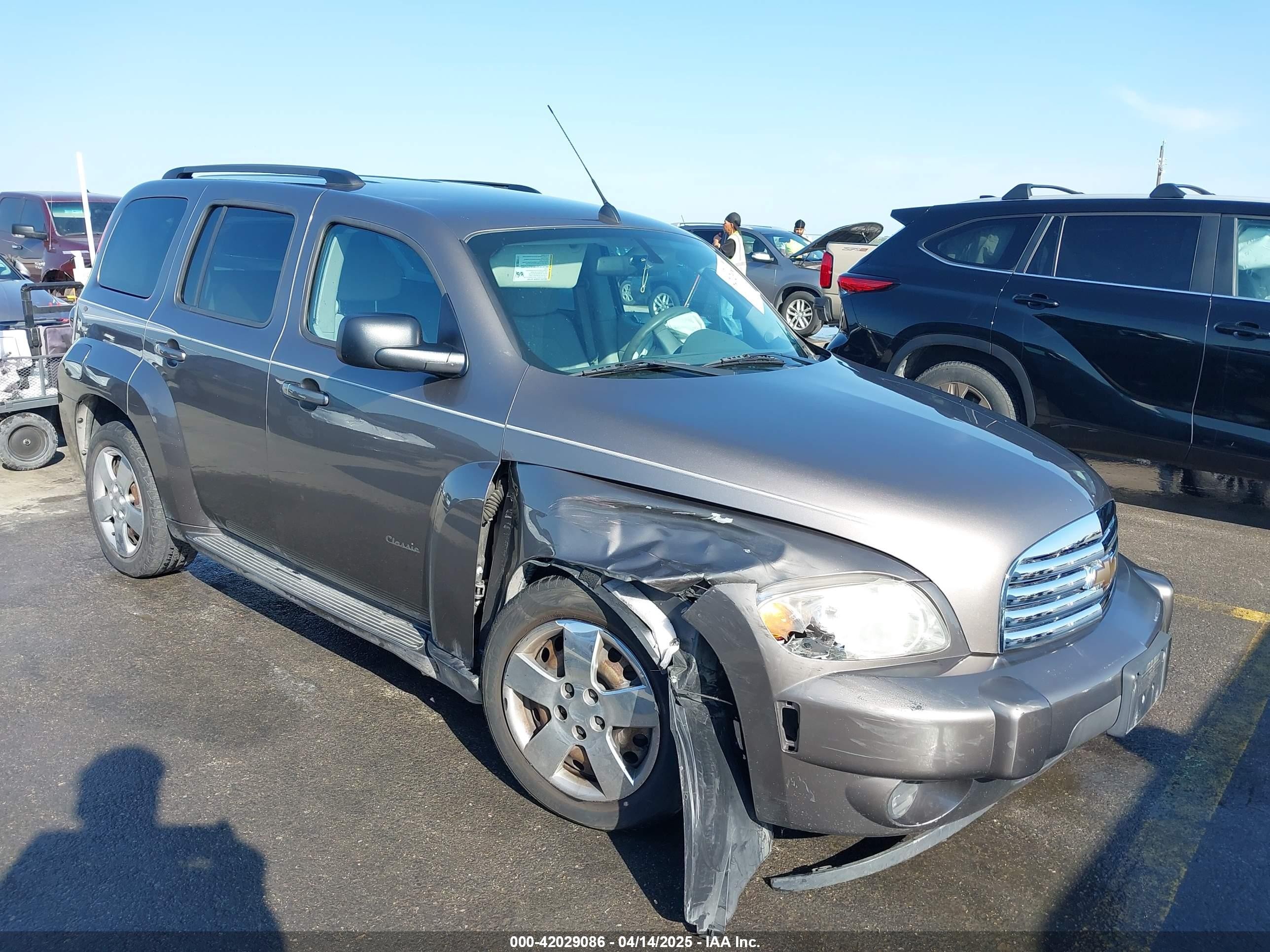 2011 Chevrolet HHR LS, VIN 3GNBAAFW9BS607895 — Front end