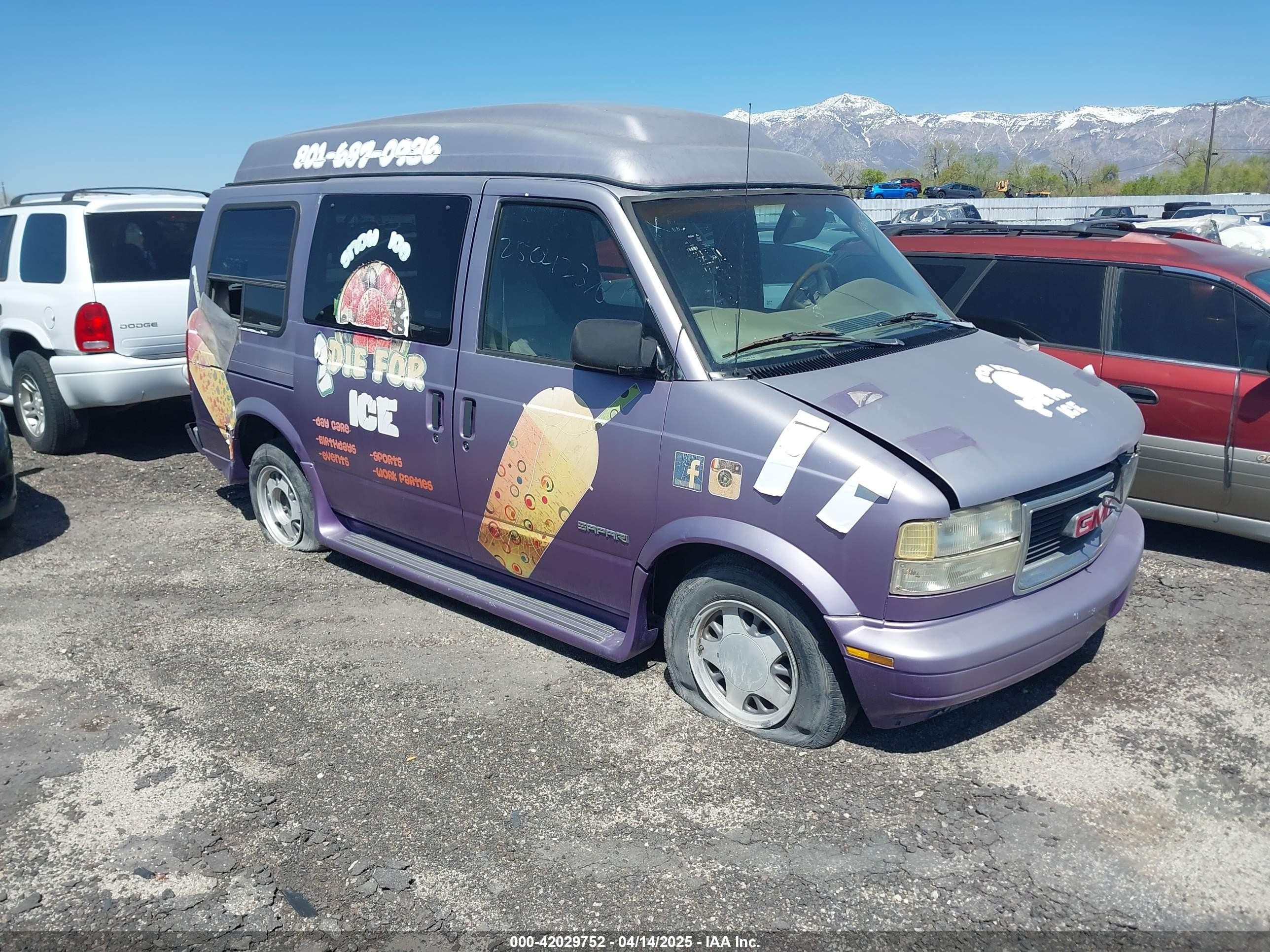 2000 GMC Safari Cargo YF7, VIN 1GDDM19W8YB503760 — All over