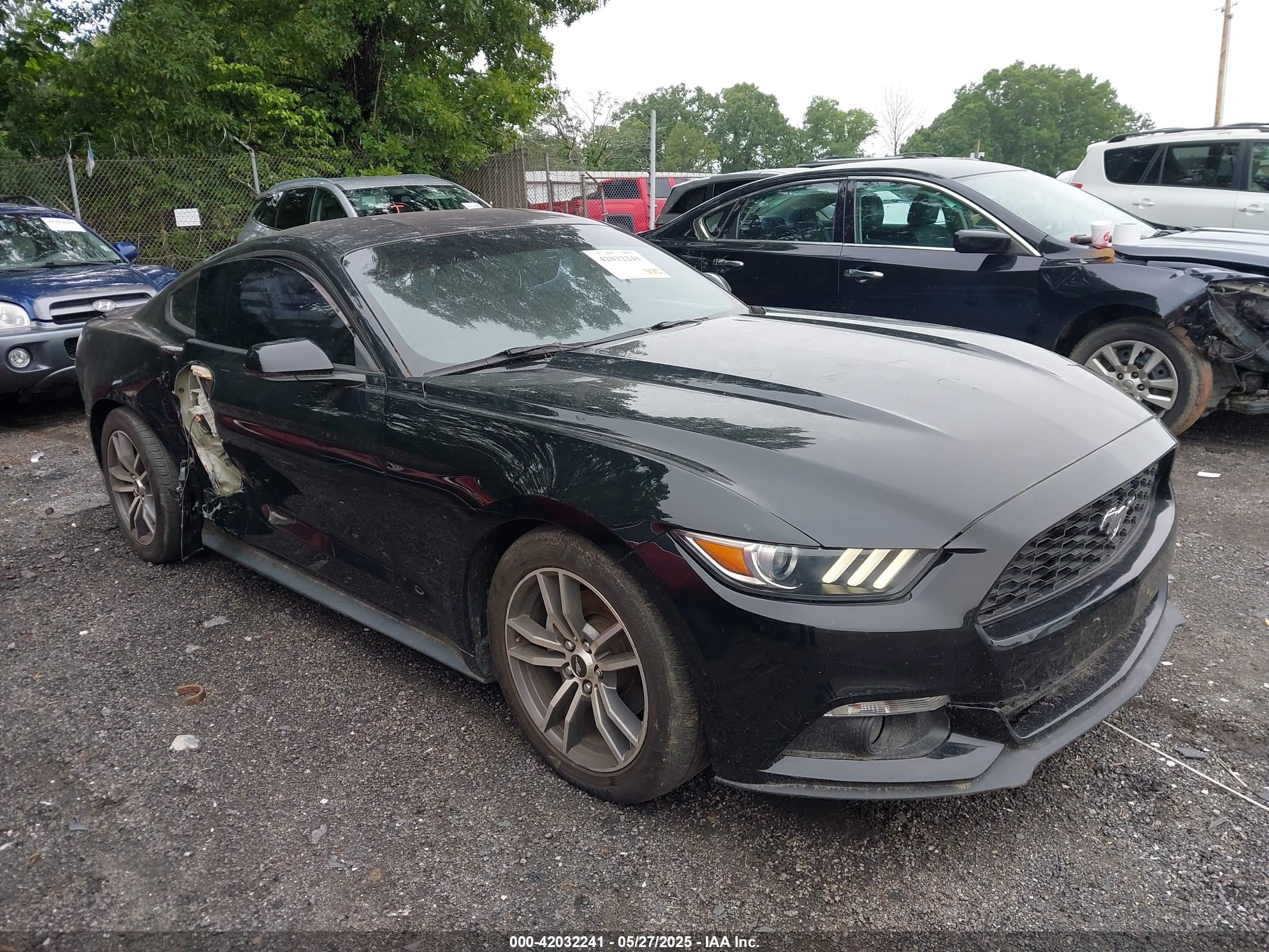 2016 Ford Mustang EcoBoost, VIN 1FA6P8TH2G5293215 — Side