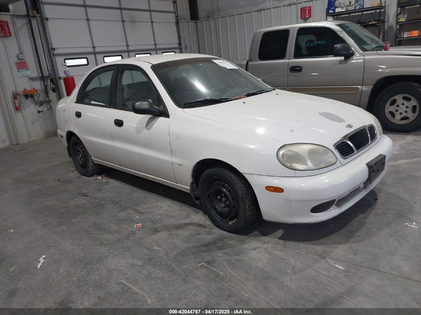 1999 Daewoo Lanos SE, VIN KLATB5262XB348023 — Rear end