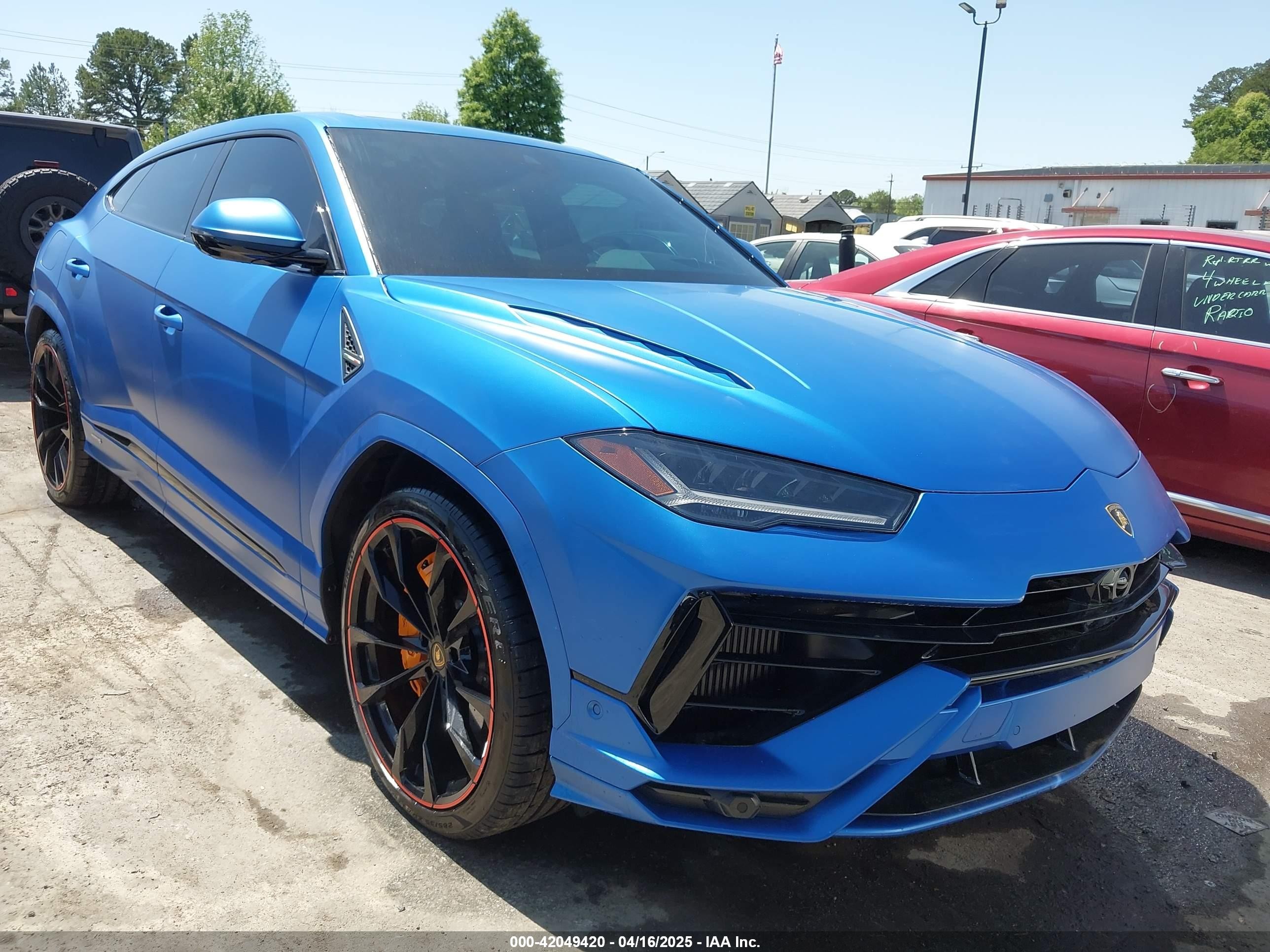 2024 Lamborghini Urus S, VIN ZPBUB3ZL8RLA33200 — Front end