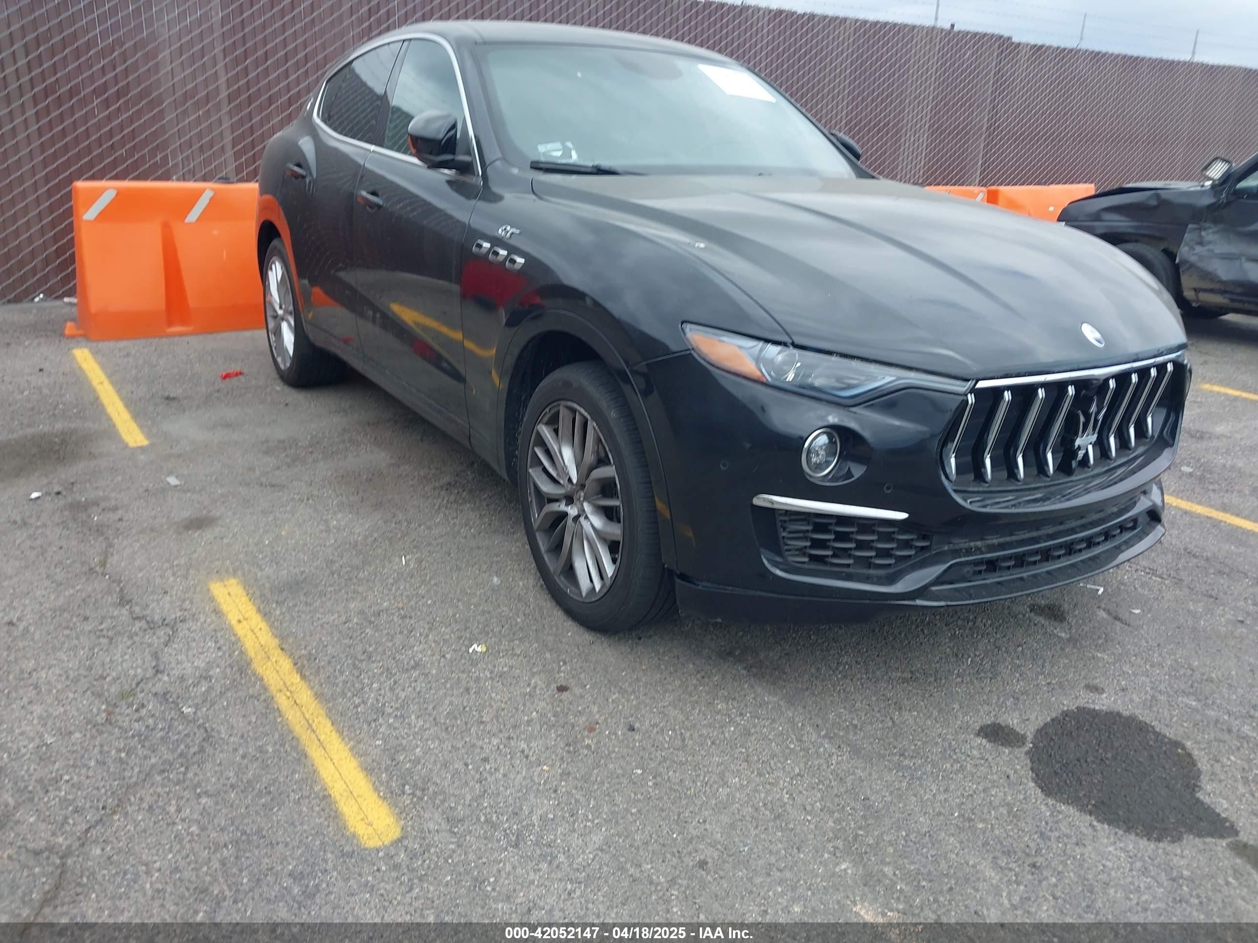 2022 Maserati Levante GT, VIN ZN661XUA5NX382350 — Не указано