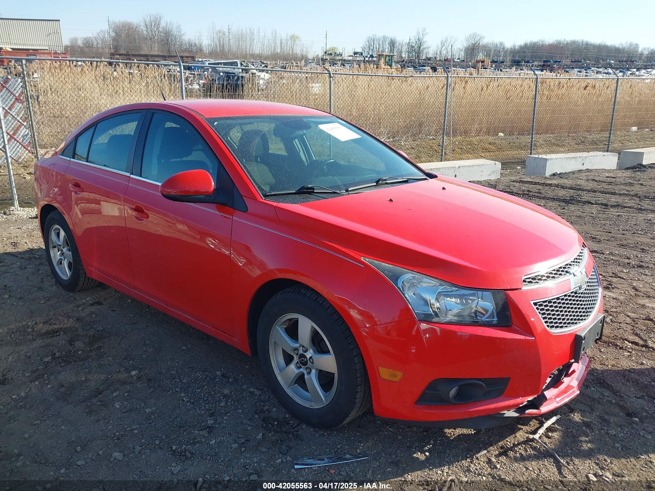 2014 Chevrolet Cruze 1LT, VIN 1G1PC5SB2E7139796 — Front end