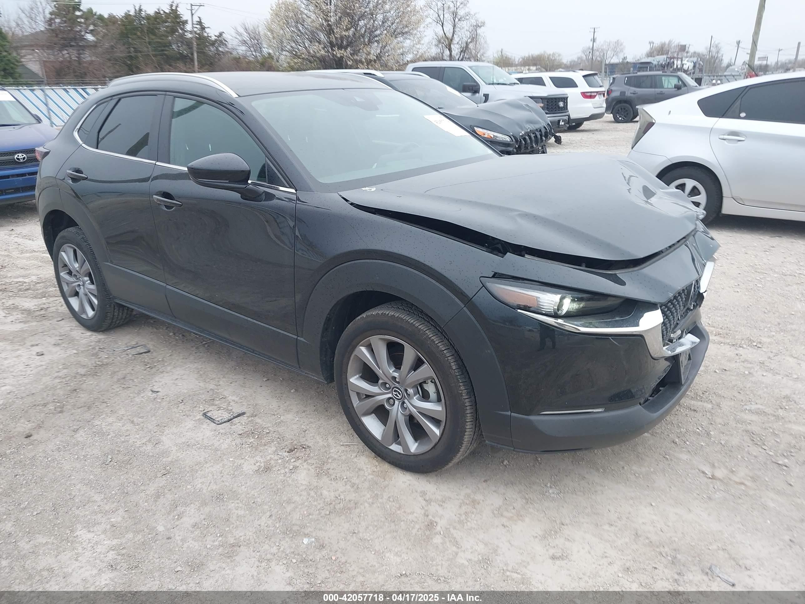 2023 Mazda CX-30 S Select, VIN 3MVDMBBM5PM540662 — Front end