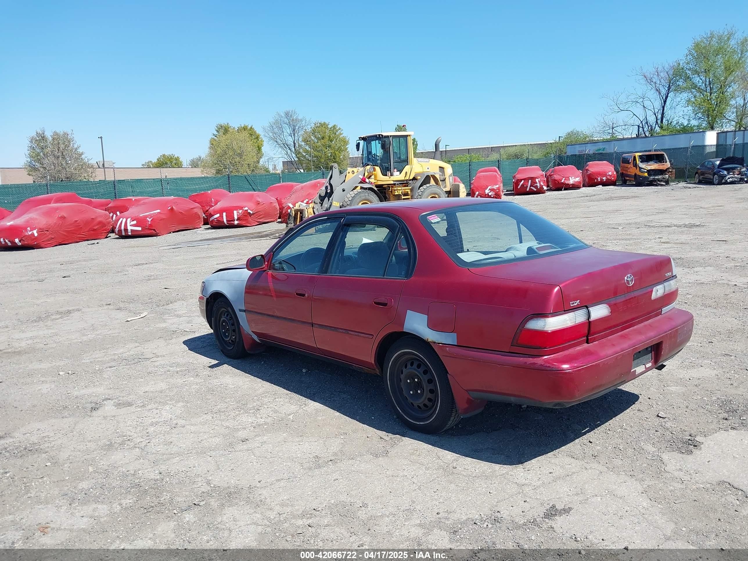 1996 Toyota Corolla DX, VIN 2T1BB02E4TC165071 — Front end