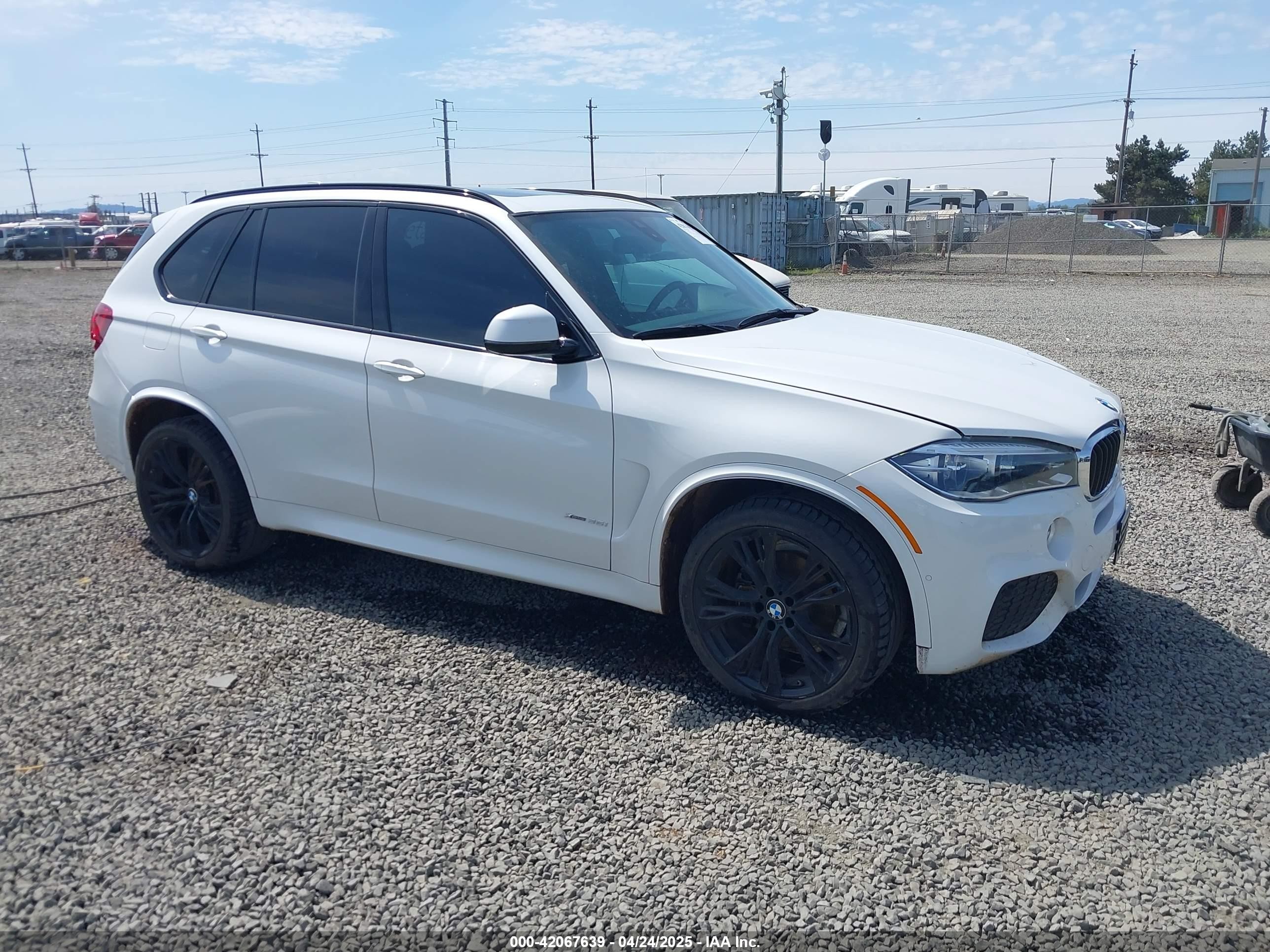 2018 BMW X5 xDrive35i, VIN 5UXKR0C58J0X94686 — Front end