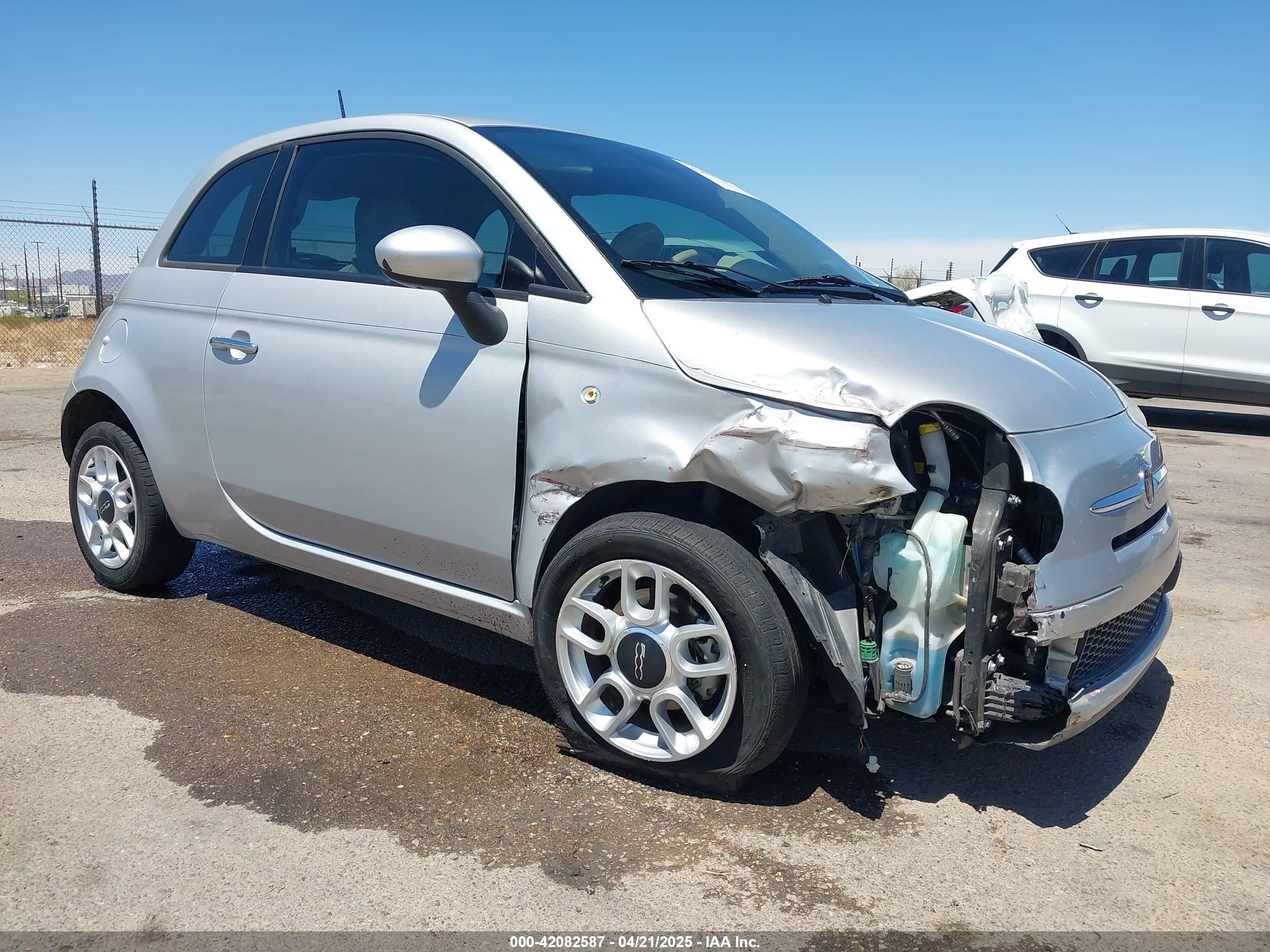 2014 FIAT 500 Pop, VIN 3C3CFFAR9ET188043 — Front end
