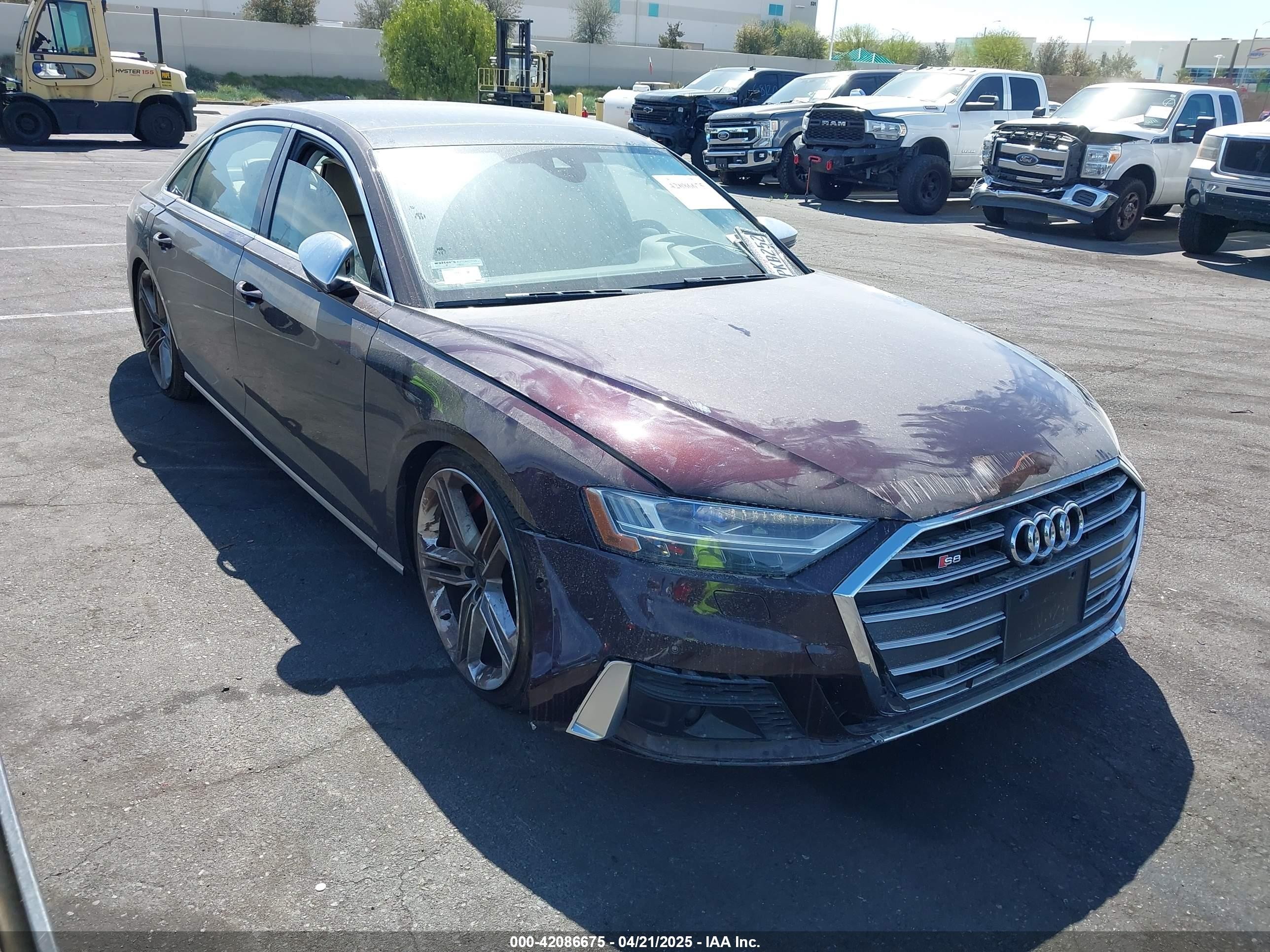 2020 Audi S8, VIN WAU8SAF80LN014792 — Front end