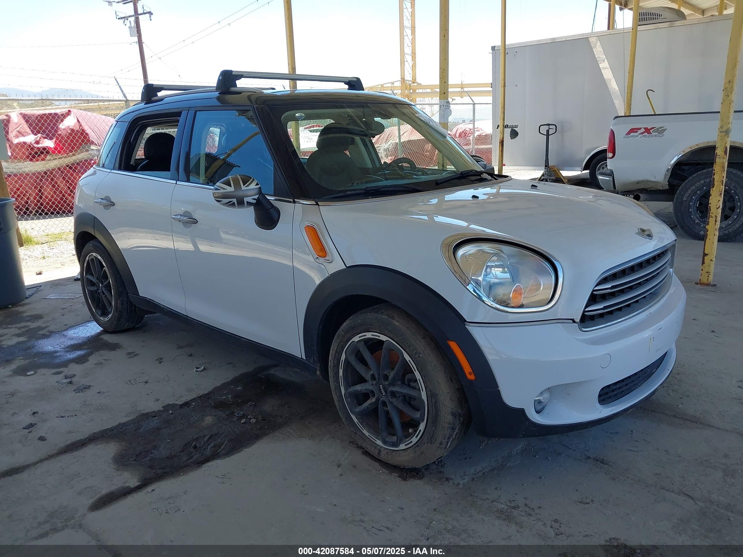 2016 MINI Countryman, VIN WMWZB3C58GWR48662 — Fresh water flood