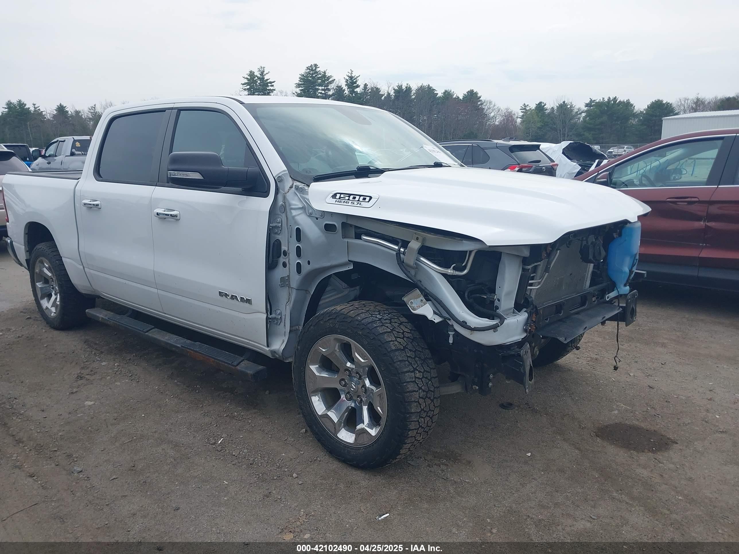 2019 Ram 1500 Big Horn, VIN 1C6SRFFT8KN885693 — Повреждение рамы