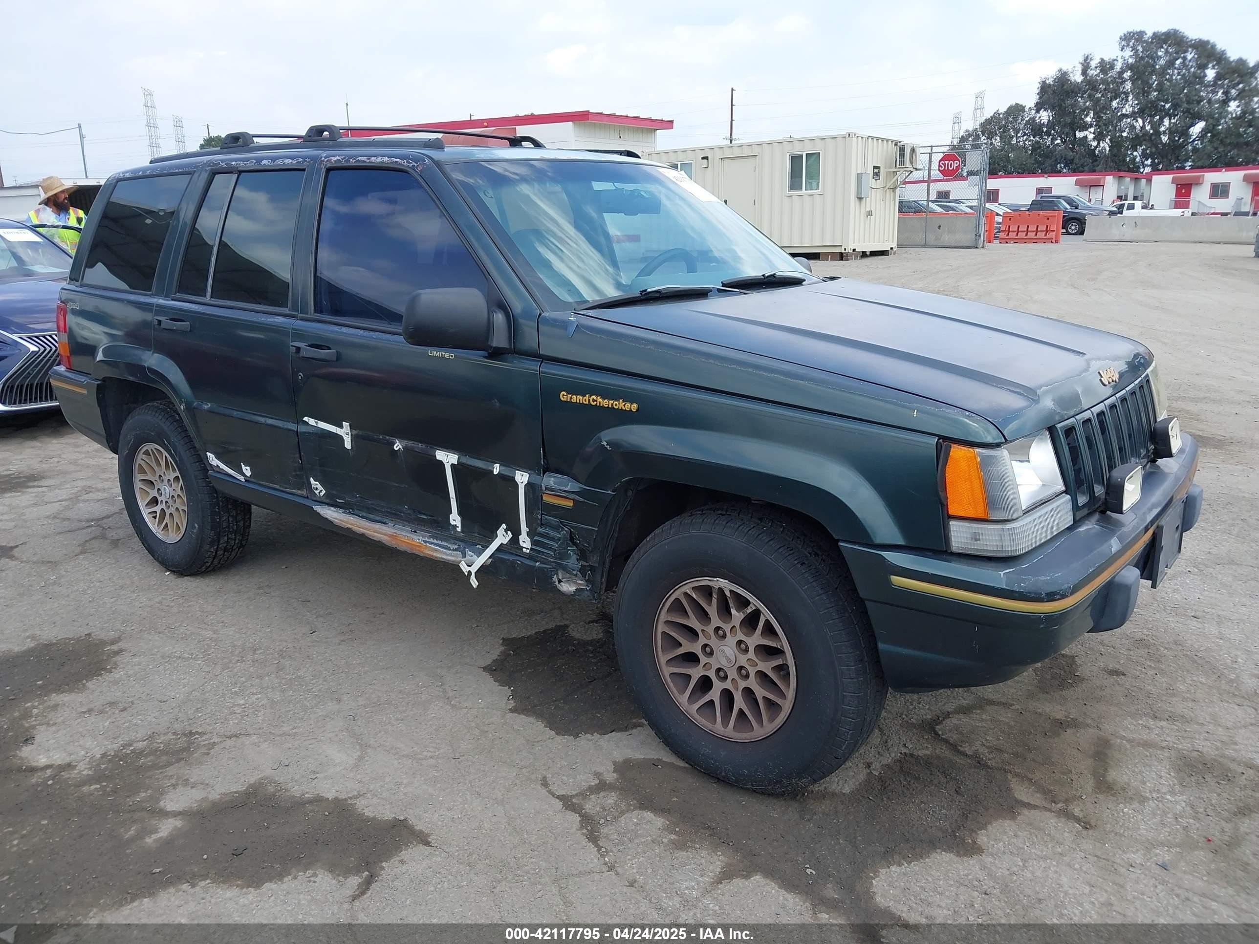 1993 Jeep Grand Cherokee Limited, VIN 1J4GZ78Y7PC531299 — All over