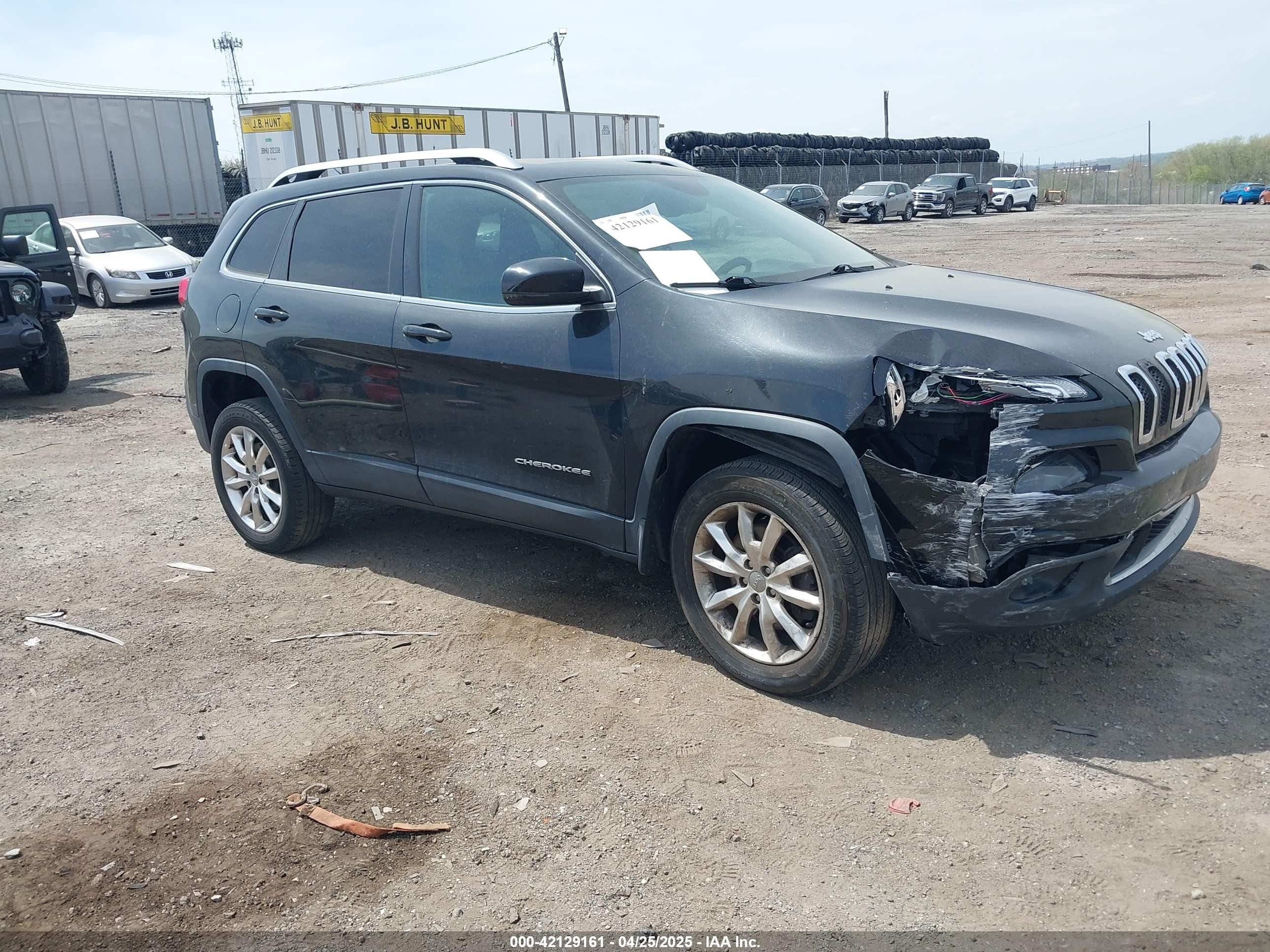 2015 Jeep Cherokee Limited, VIN 1C4PJMDS3FW510735 — Перед