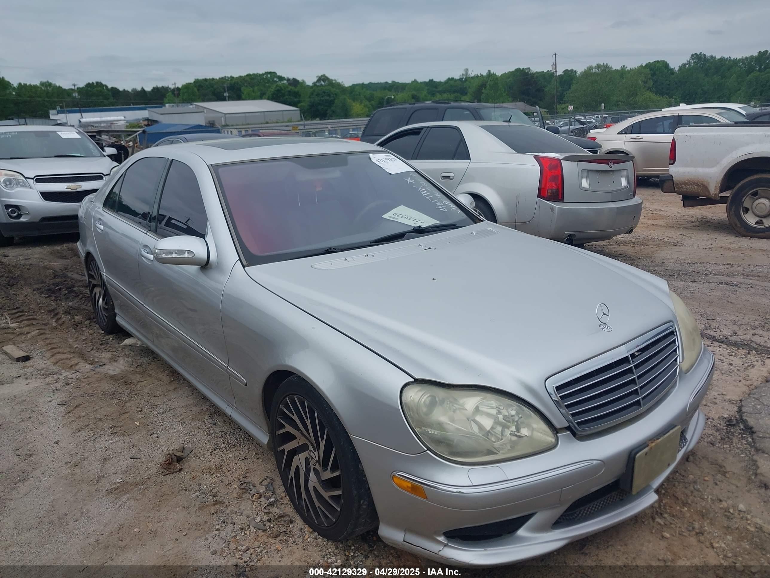 2006 Mercedes-Benz S 500, VIN WDBNG75J16A465867 — Normal wear