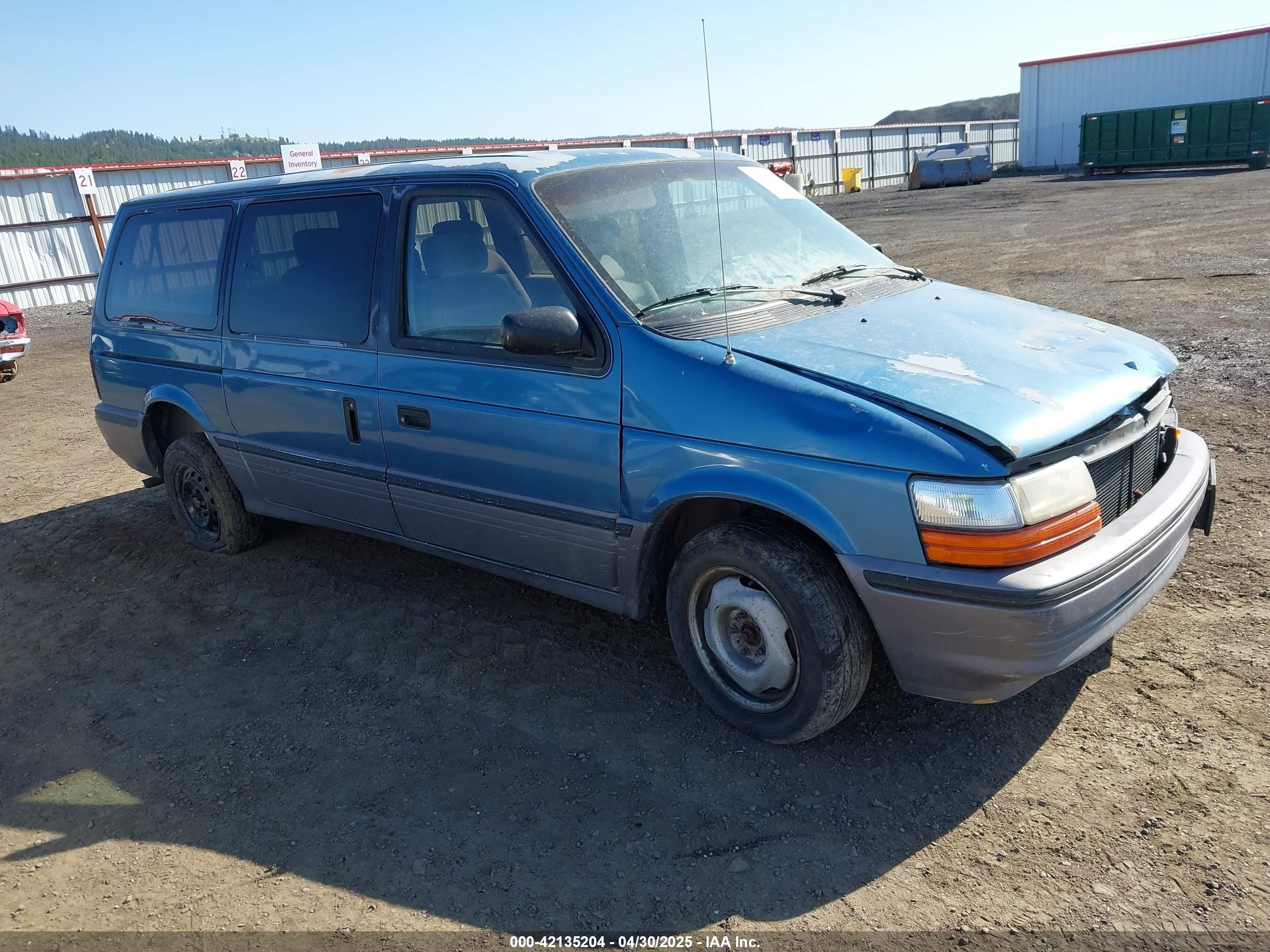 1993 Dodge Grand Caravan, VIN 1B4GH54R3PX606744 — Бок