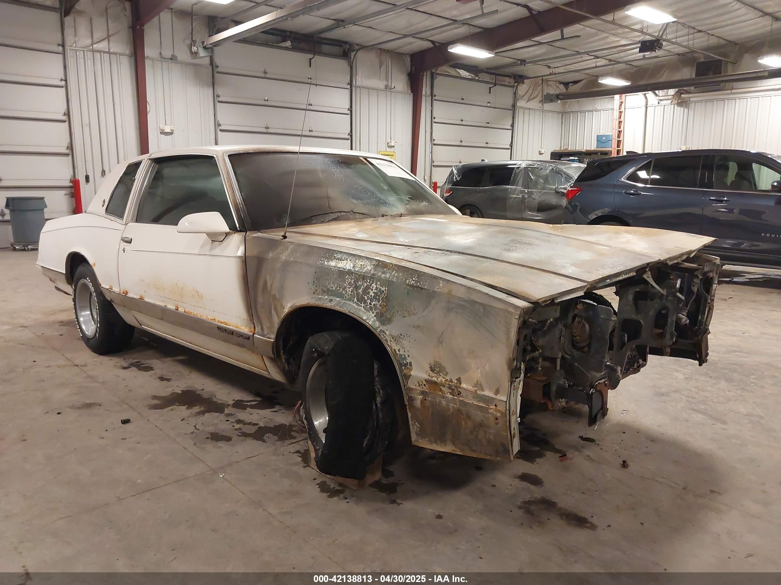 1986 Chevrolet Monte Carlo Sport SS, VIN 1G1GZ37H3GR198010 — Engine fire