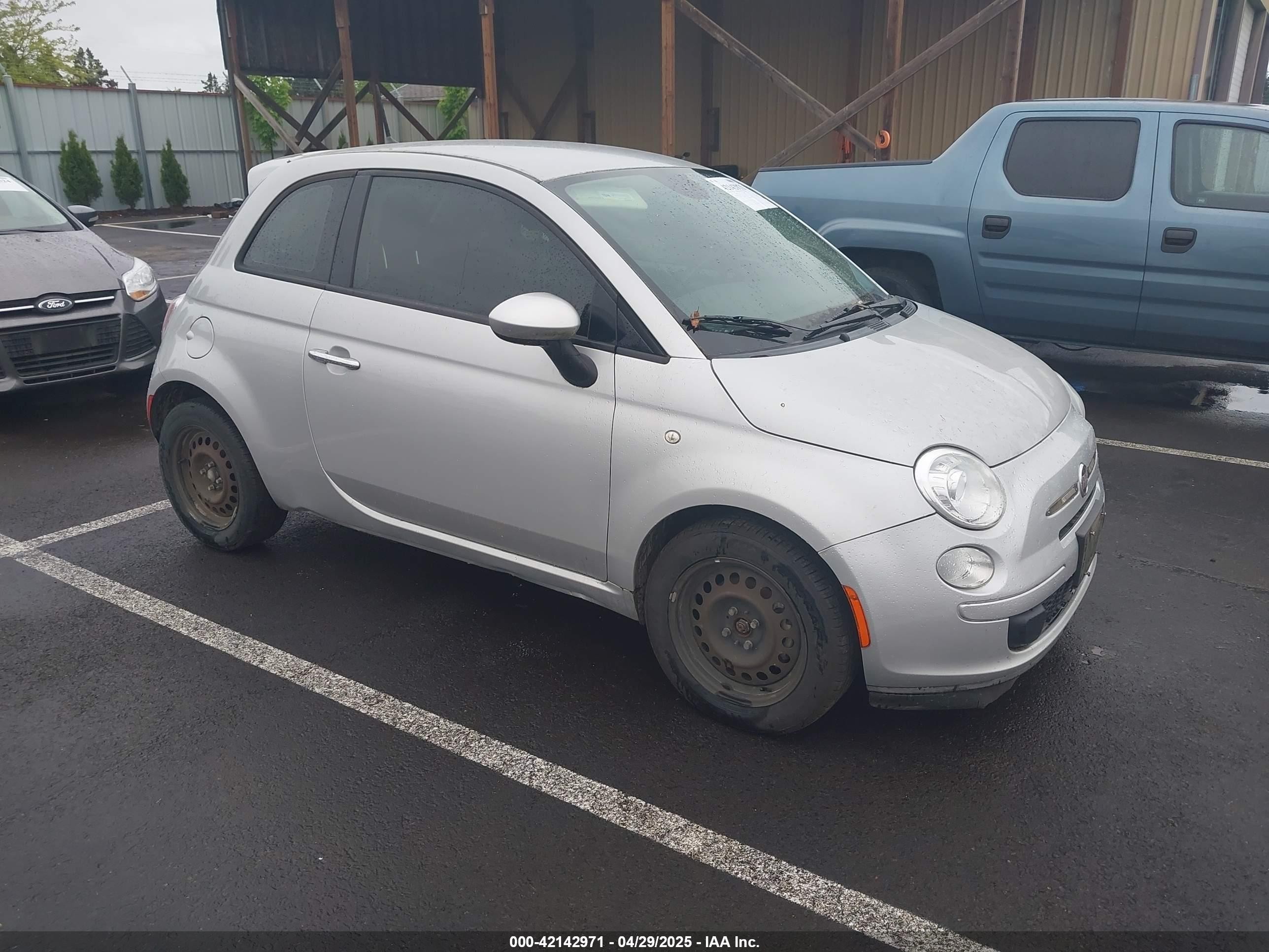 2014 FIAT 500 Pop, VIN 3C3CFFAR7ET264083 — Normal wear