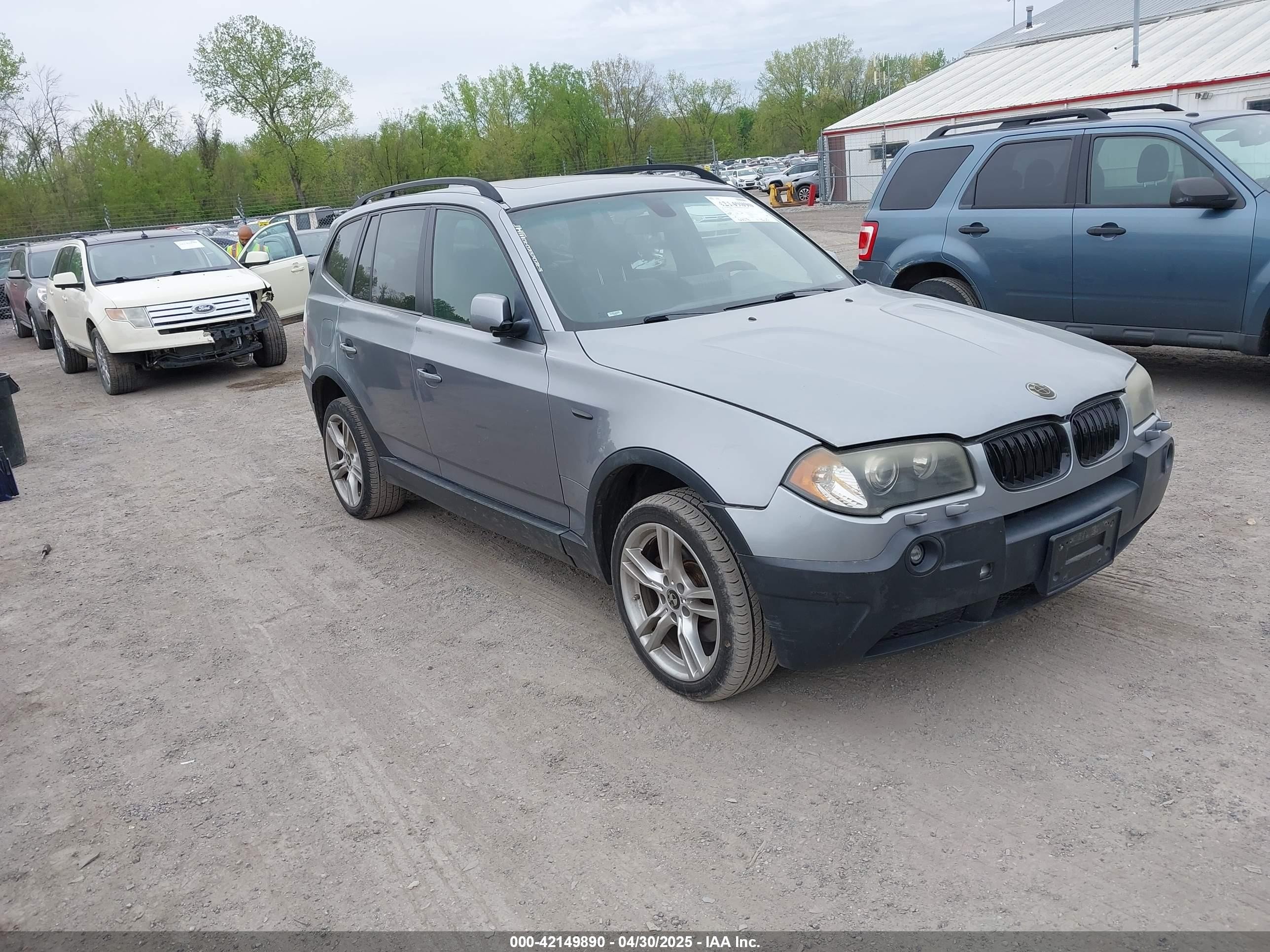 2004 BMW X3 2.5i, VIN WBXPA73424WB25190 — Front end