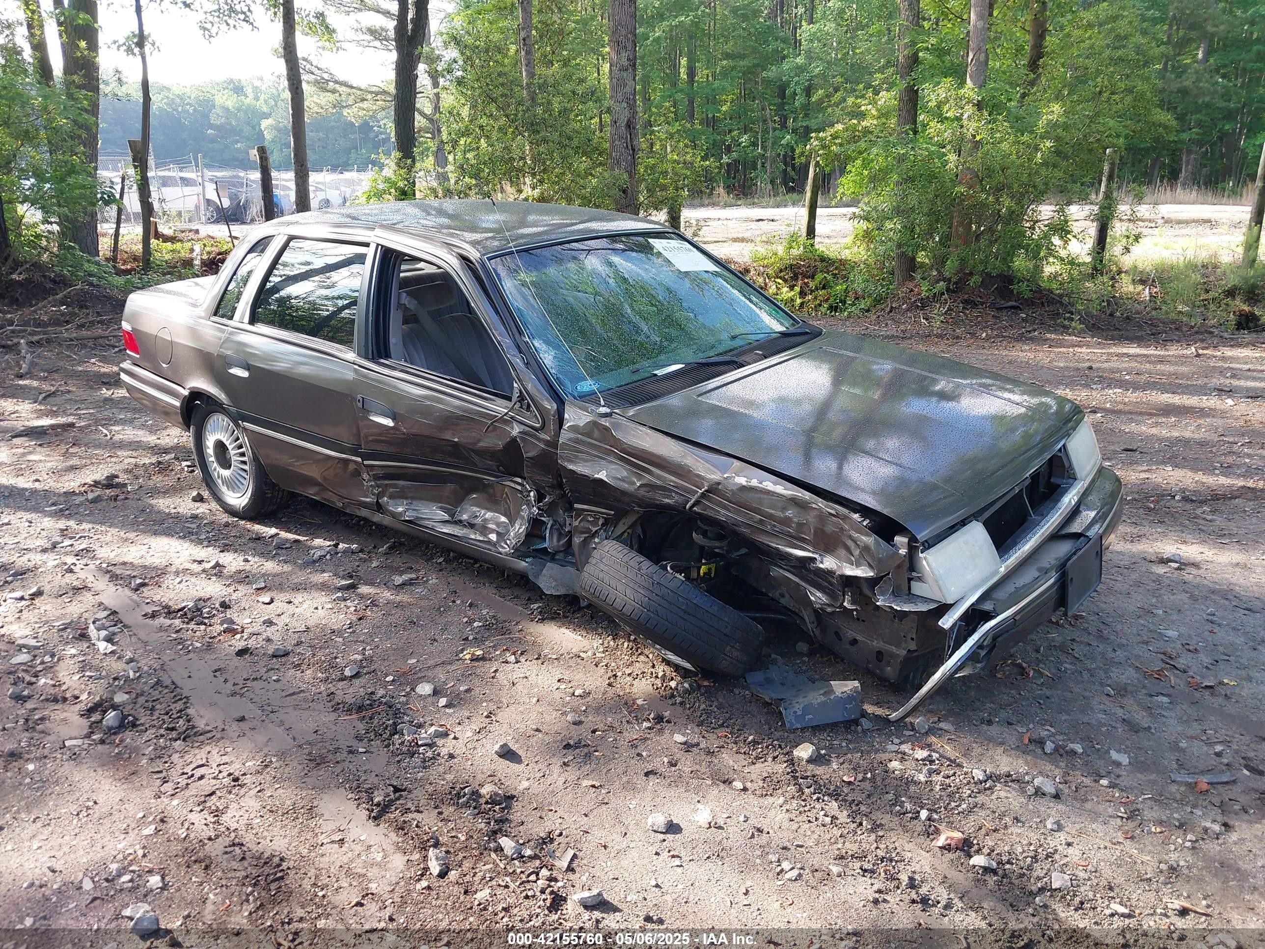 1991 Mercury Topaz, VIN 1MEPM36XXMK628732 — Перед