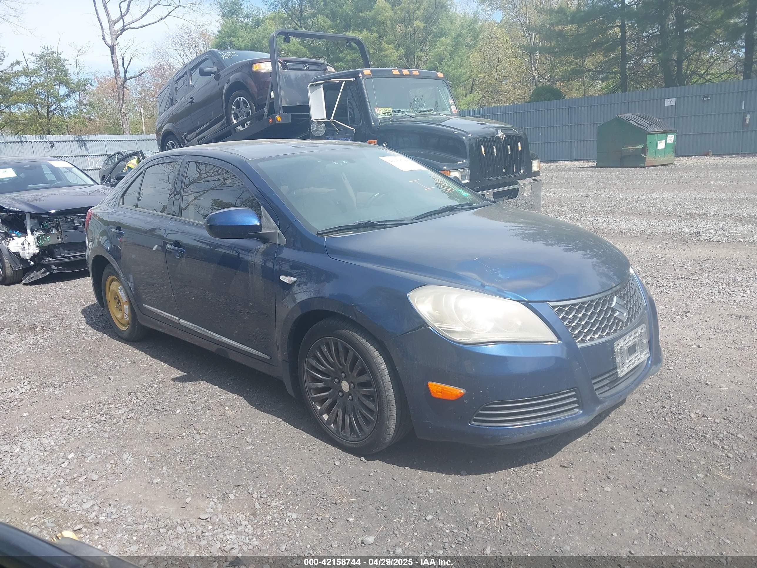 2012 Suzuki Kizashi SE, VIN JS2RF9A38C6101541 — Roof