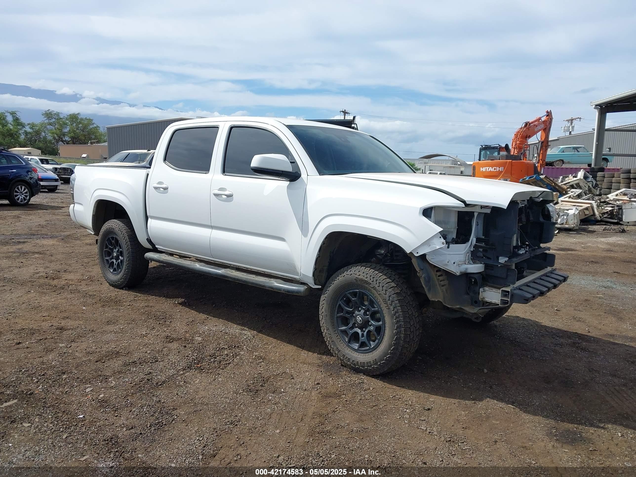 2021 Toyota Tacoma SR, VIN 3TMCZ5AN6MM389742 — Front end