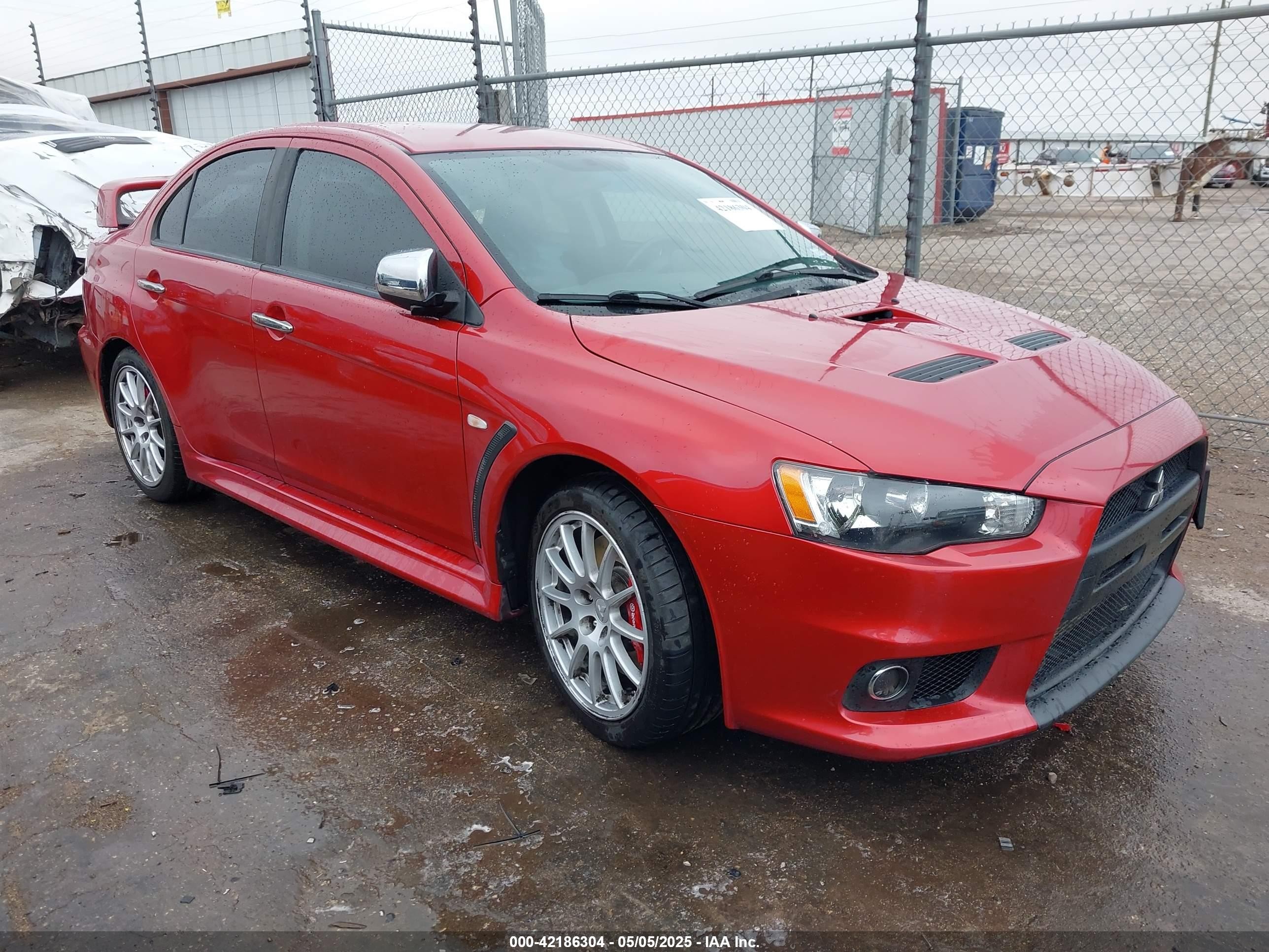 2014 Mitsubishi Lancer Evolution GSR, VIN JA32W8FV0EU006839 — Side