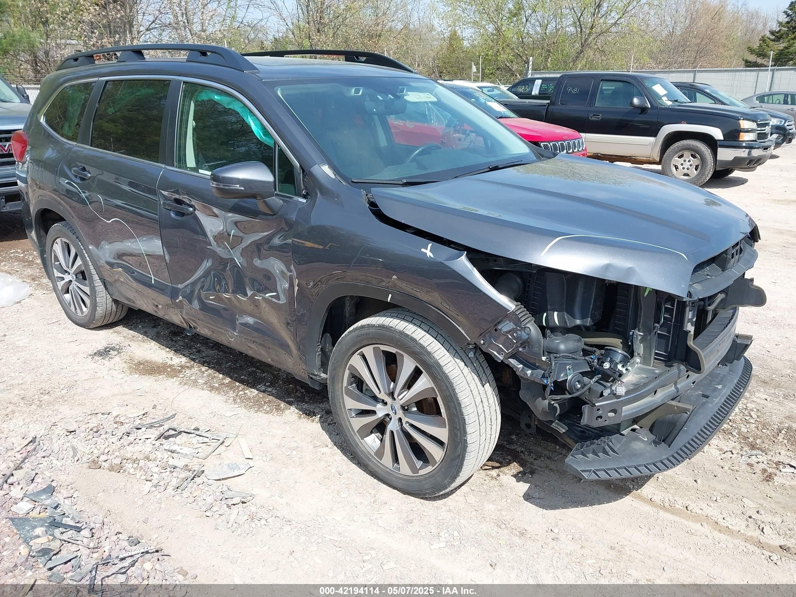 2021 Subaru Ascent Limited, VIN 4S4WMAPD4M3450764 — Front end