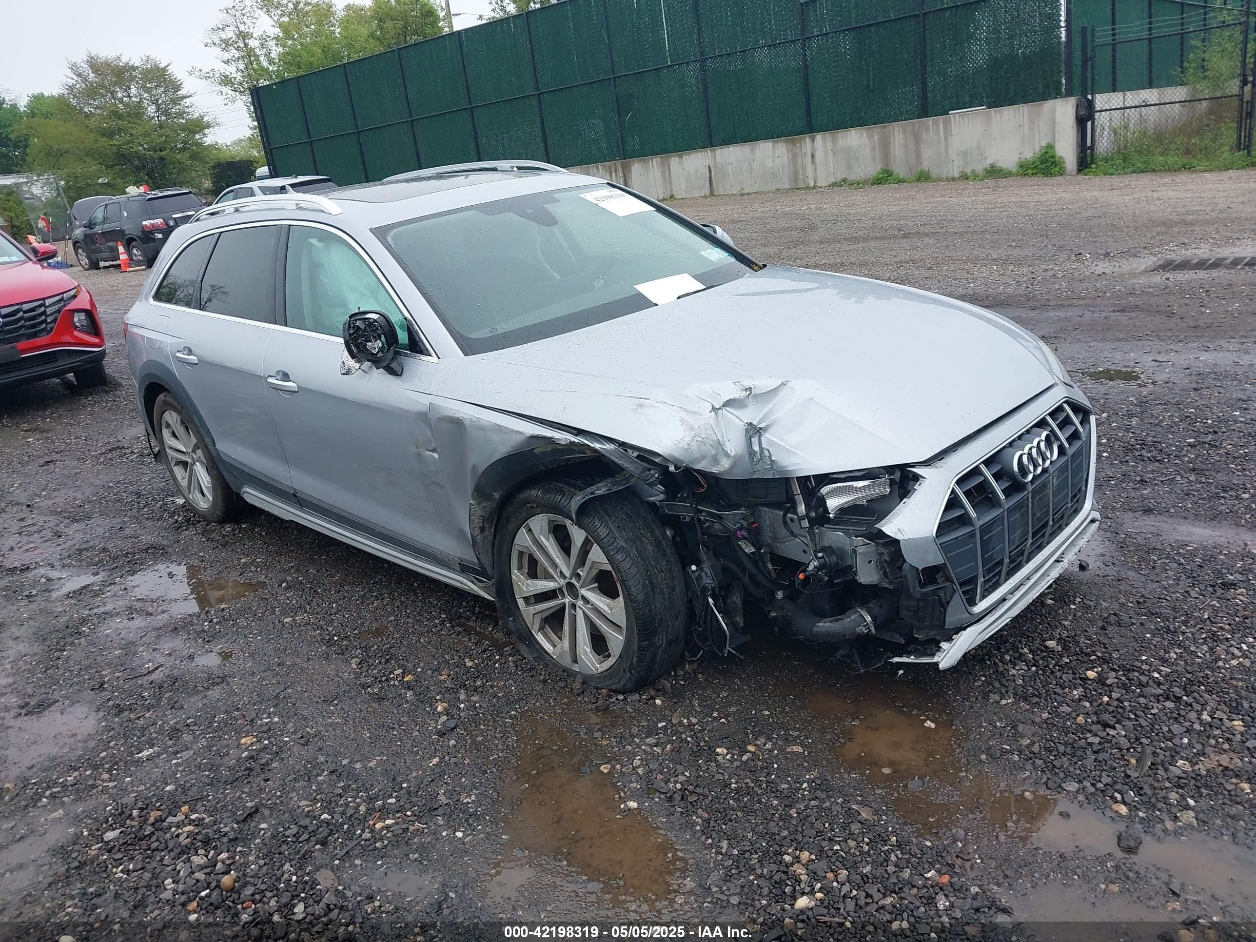 2020 Audi allroad A4 Premium, VIN WA17NAF46LA042939 — Перед