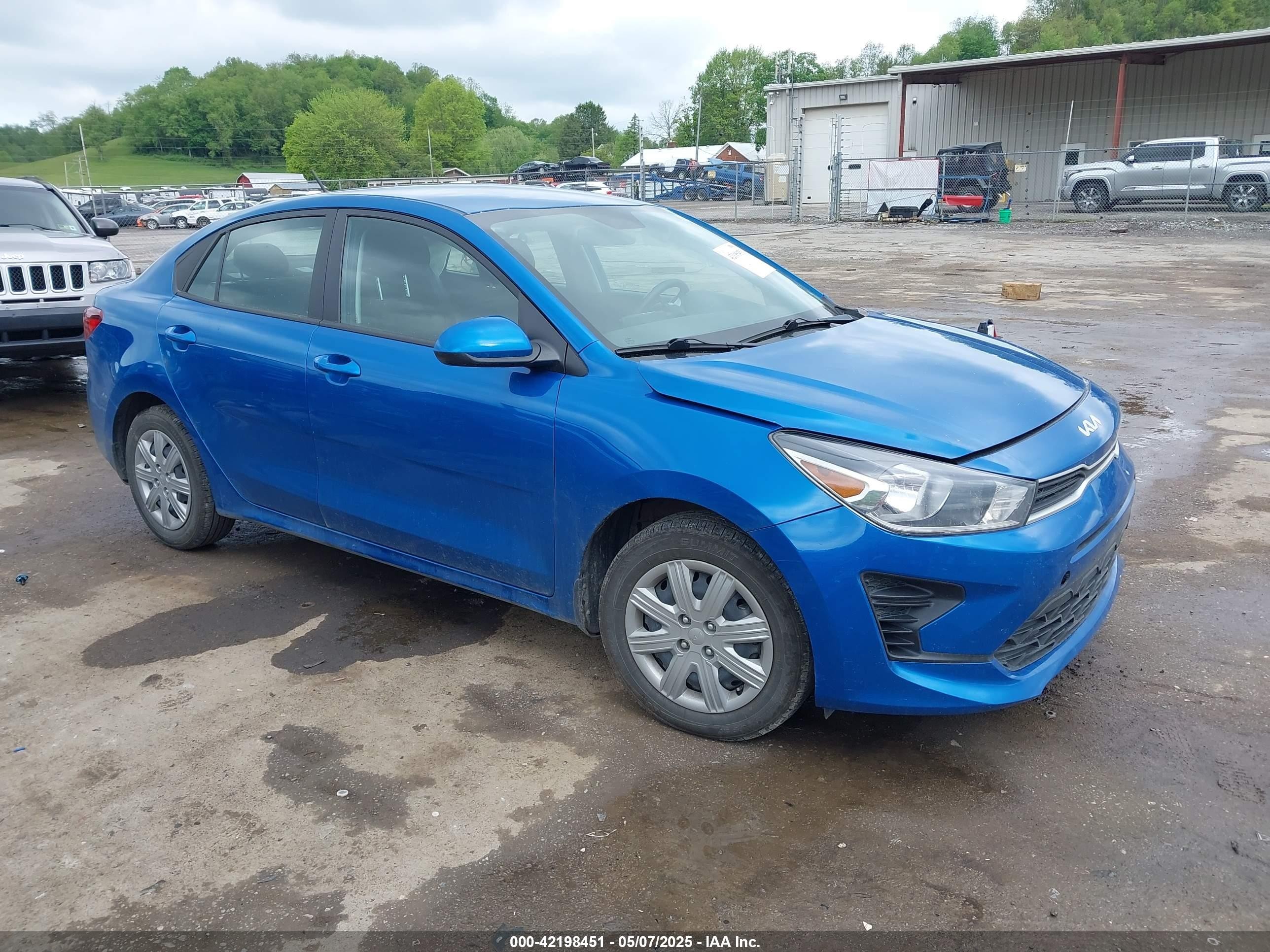 2023 Kia Rio S, VIN 3KPA24AD2PE528423 — Front end