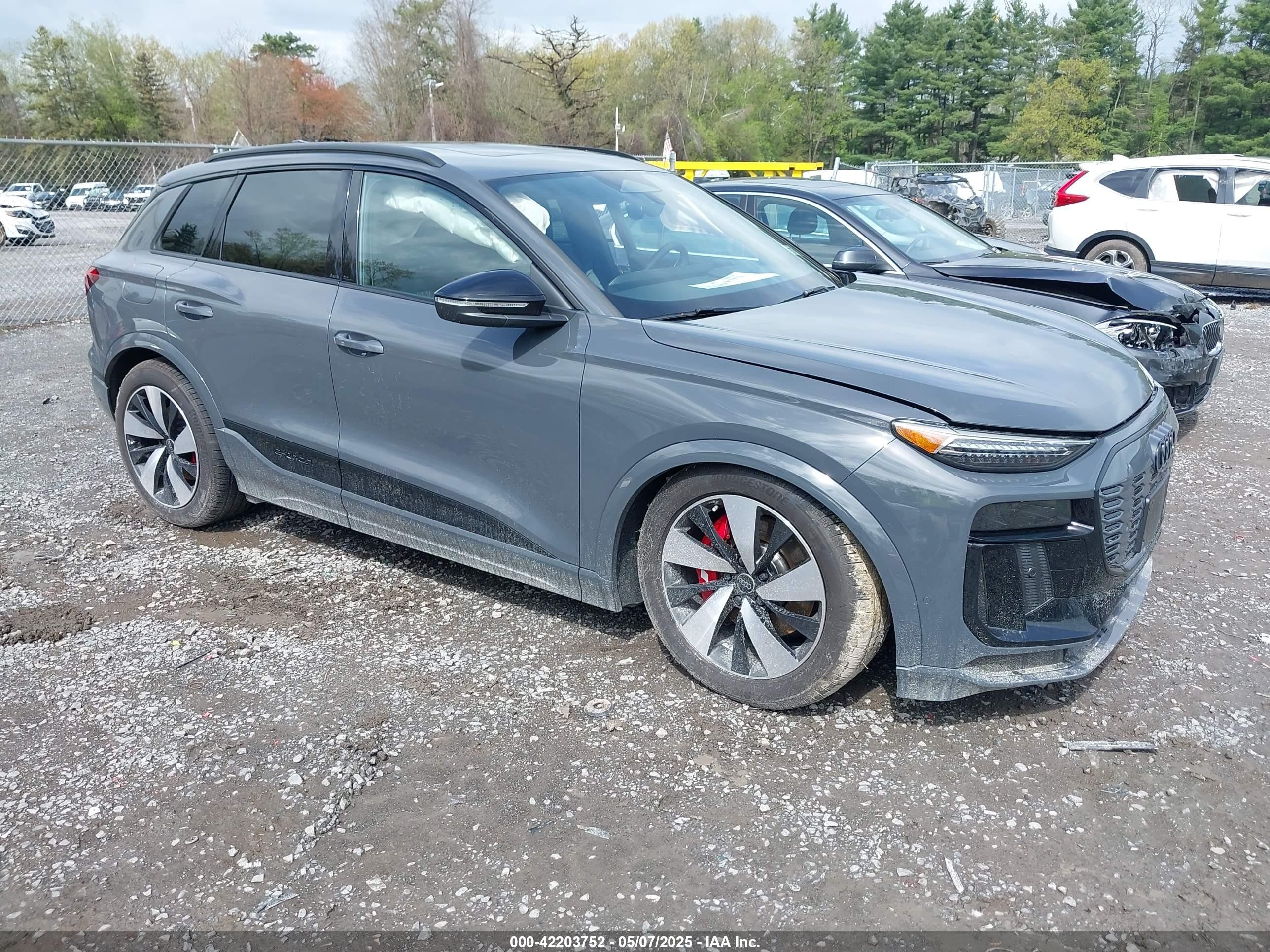 2025 Audi SQ6 e-tron, VIN WA125BGF1SA025478 — Side