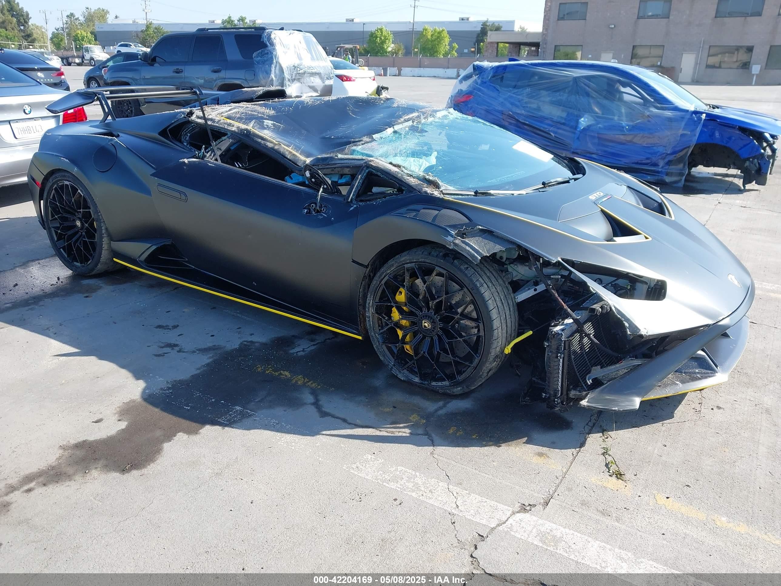 2023 Lamborghini Huracan, VIN ZHWUA6ZX6PLA22072 — Rollover