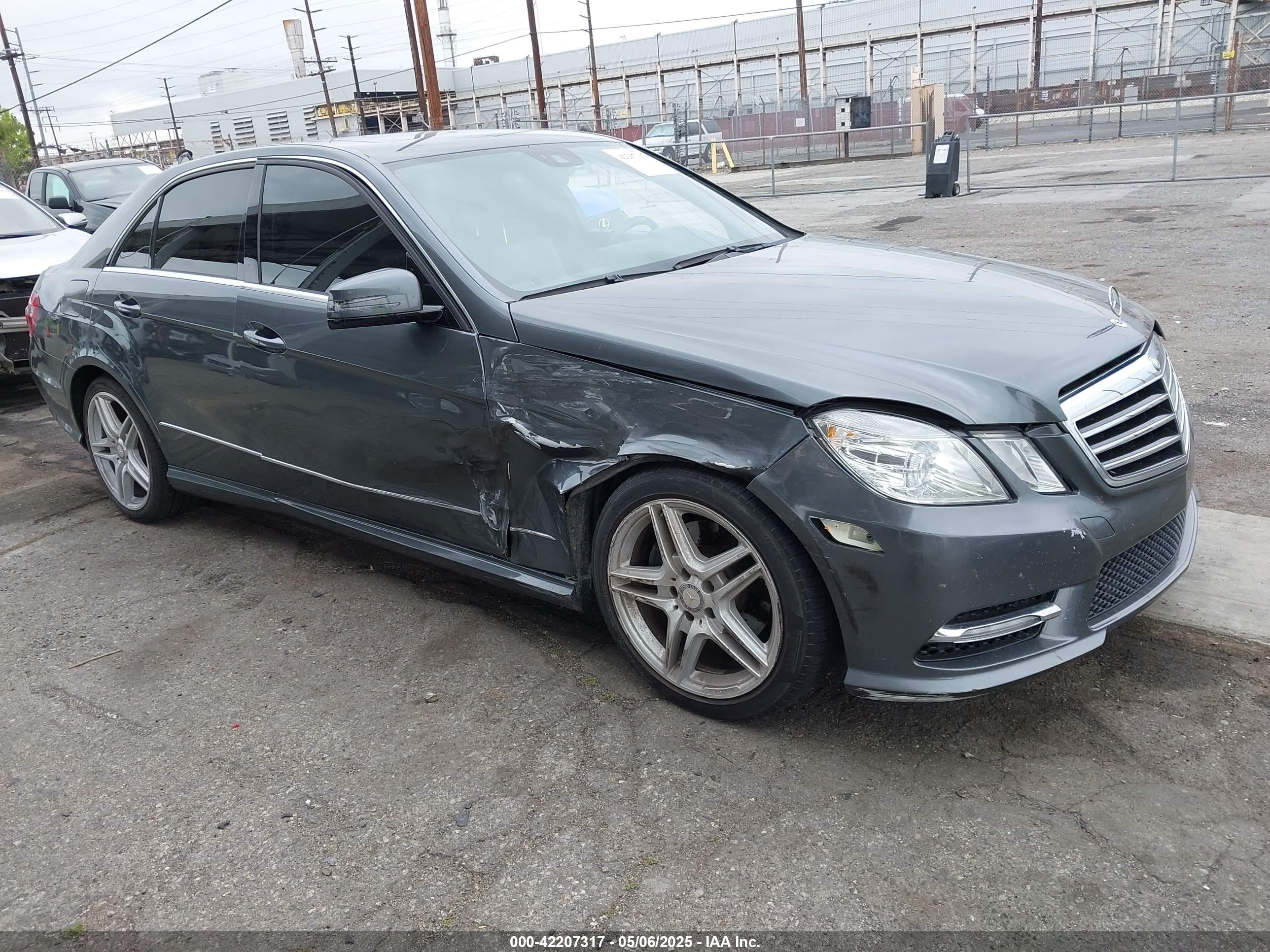 2012 Mercedes-Benz E 350 Luxury, VIN WDDHF5KB4CA617175 — Side