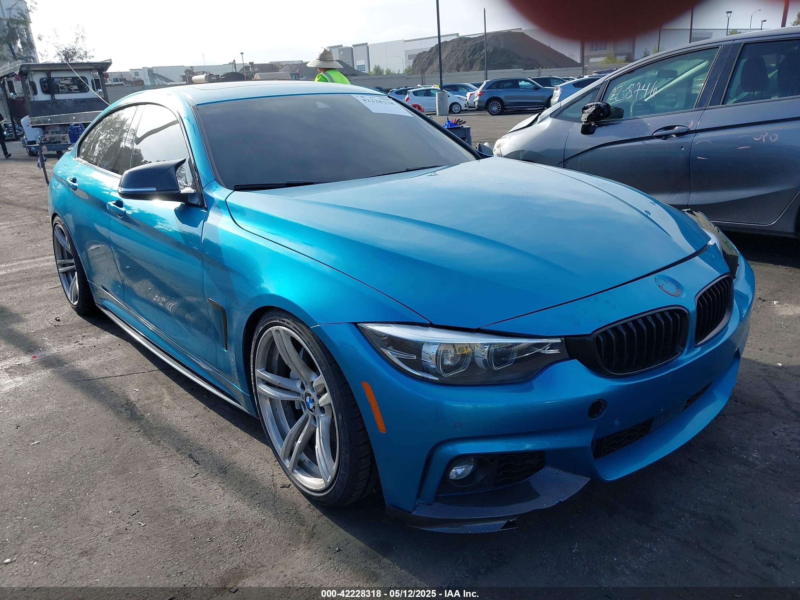 2018 BMW 4 Series 440i, VIN WBA4J5C56JBF07381 — Side