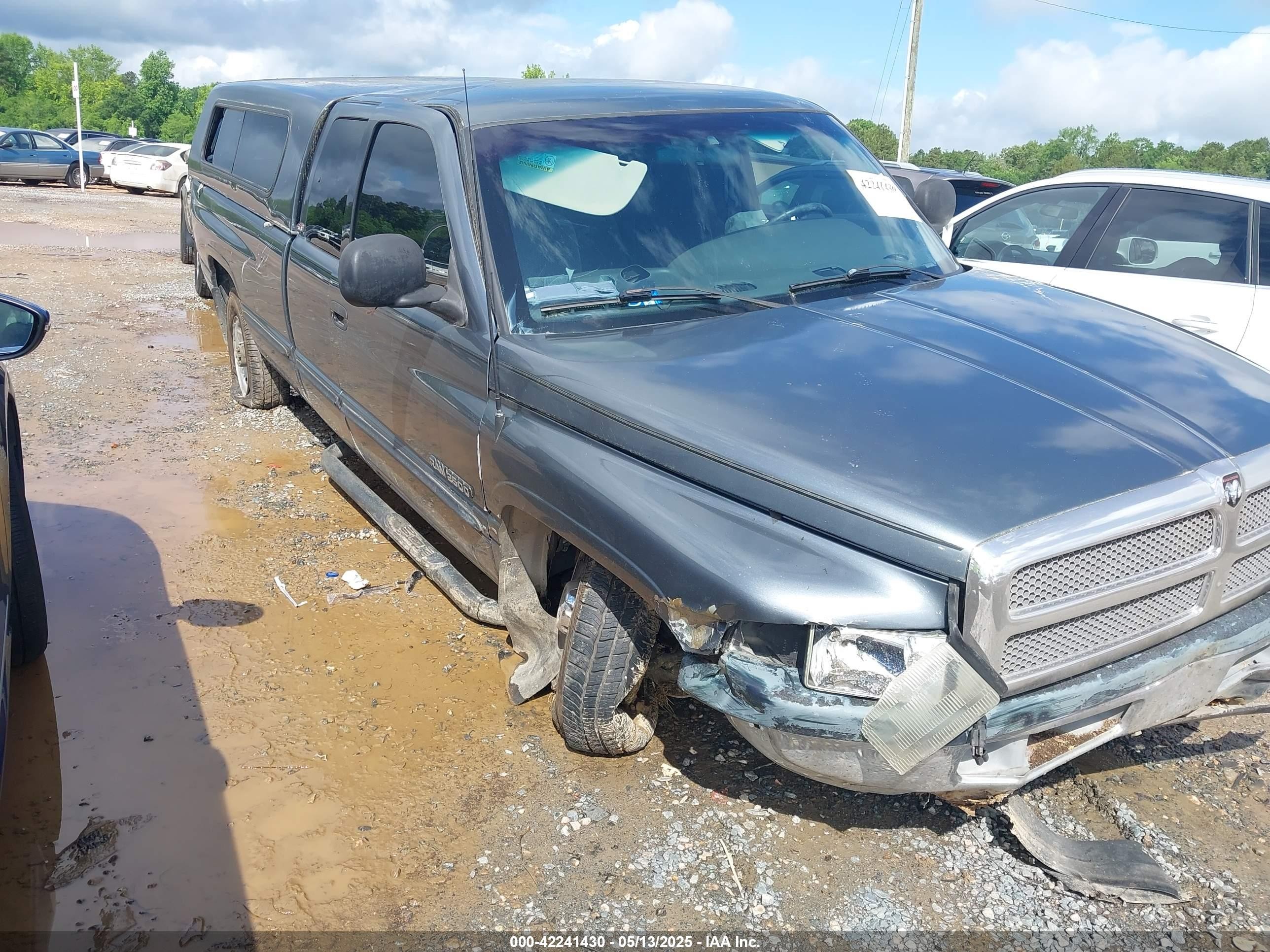 1998 Dodge RAM, VIN 3B7KC22D0WG133194 — All over