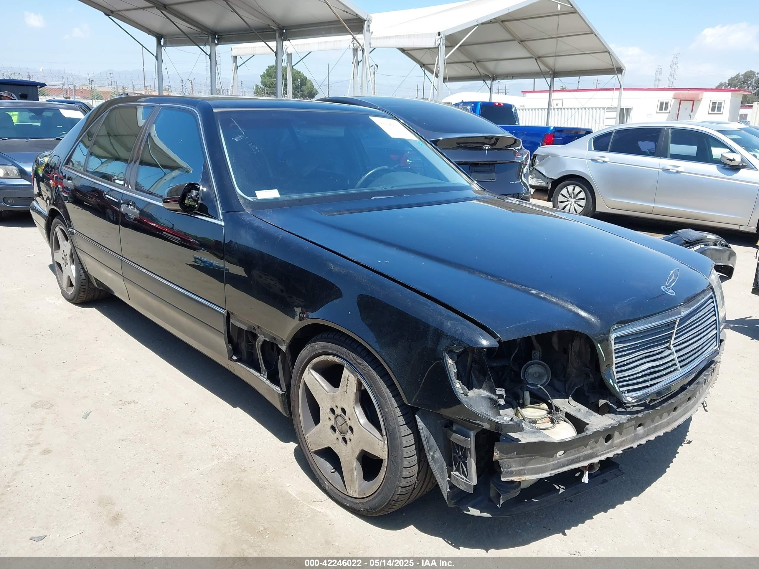 1998 Mercedes-Benz S 320/430/500, VIN WDBGA33G0WA383574 — Front end