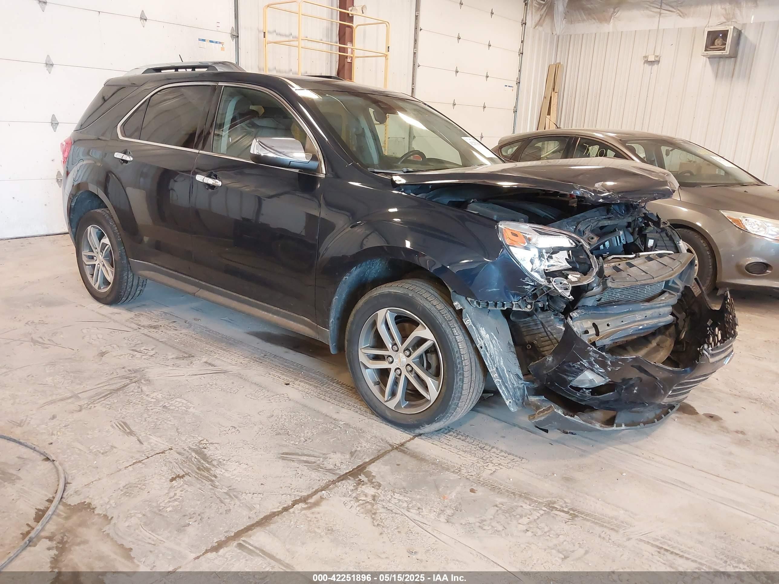 2017 Chevrolet Equinox Premier, VIN 2GNFLGEK6H6282353 — Front end