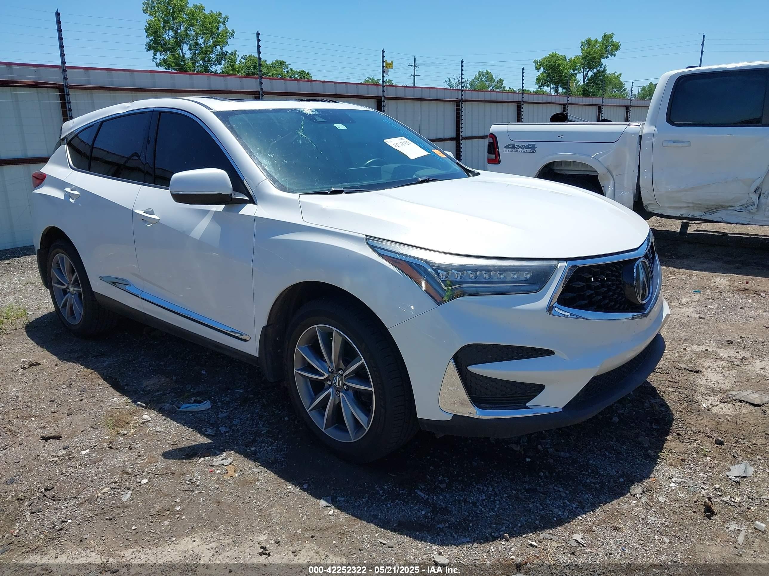 2020 Acura RDX Technology, VIN 5J8TC1H50LL004449 — Стихия