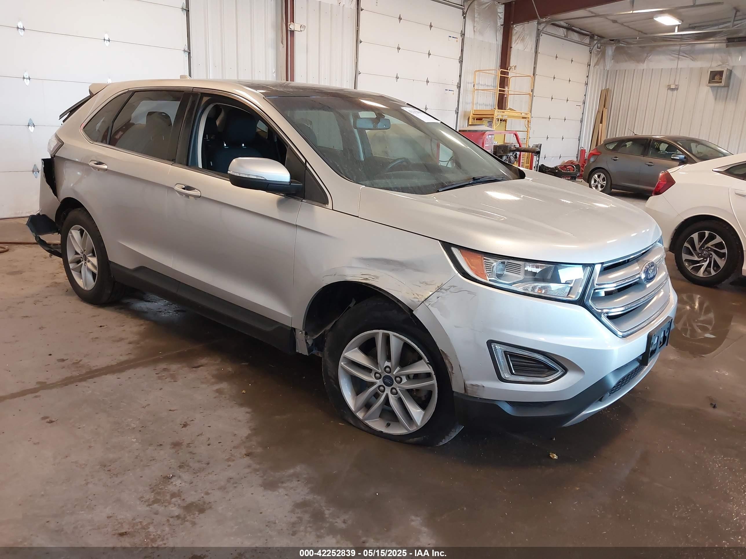 2017 Ford Edge SEL, VIN 2FMPK3J89HBC46243 — Rear end