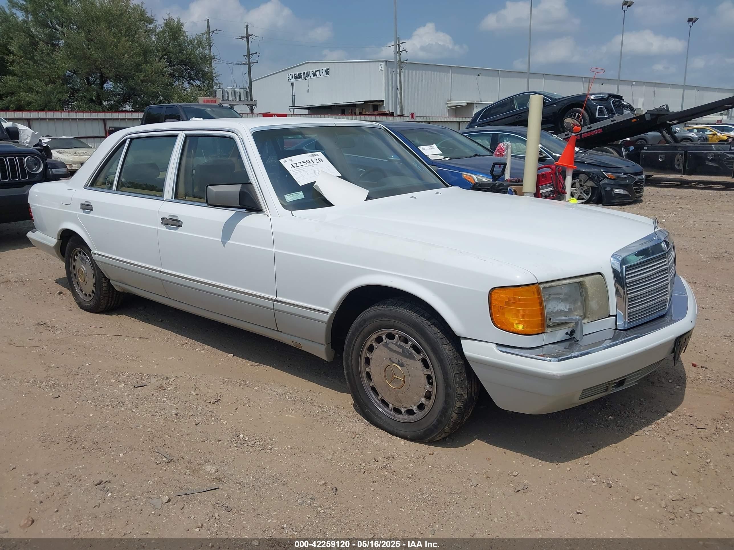 1990 Mercedes-Benz 420 SEL, VIN WDBCA35E2LA538213 — Mechanical