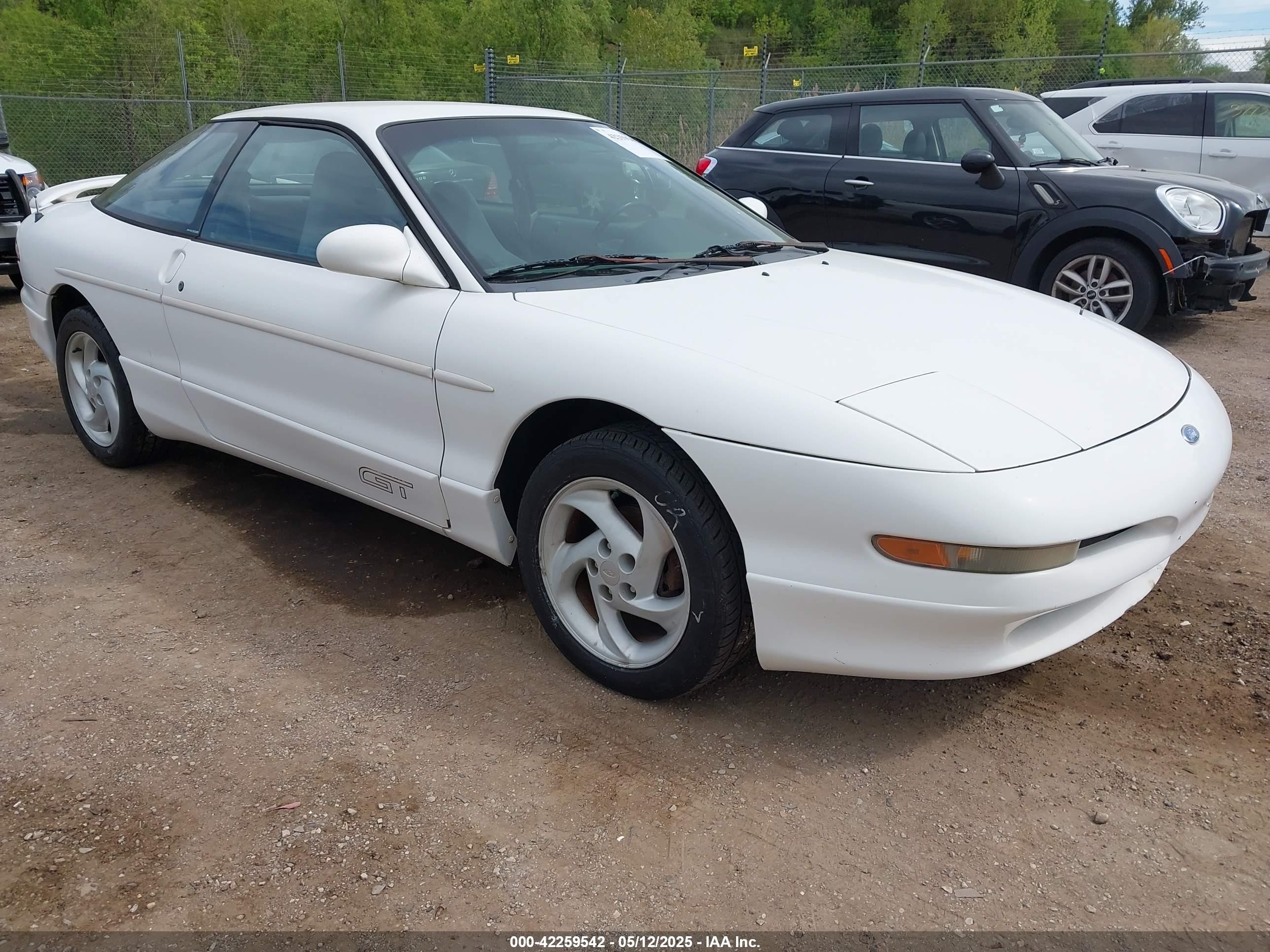1995 Ford Probe, VIN 1ZVLT22B7S5124333 — Front end