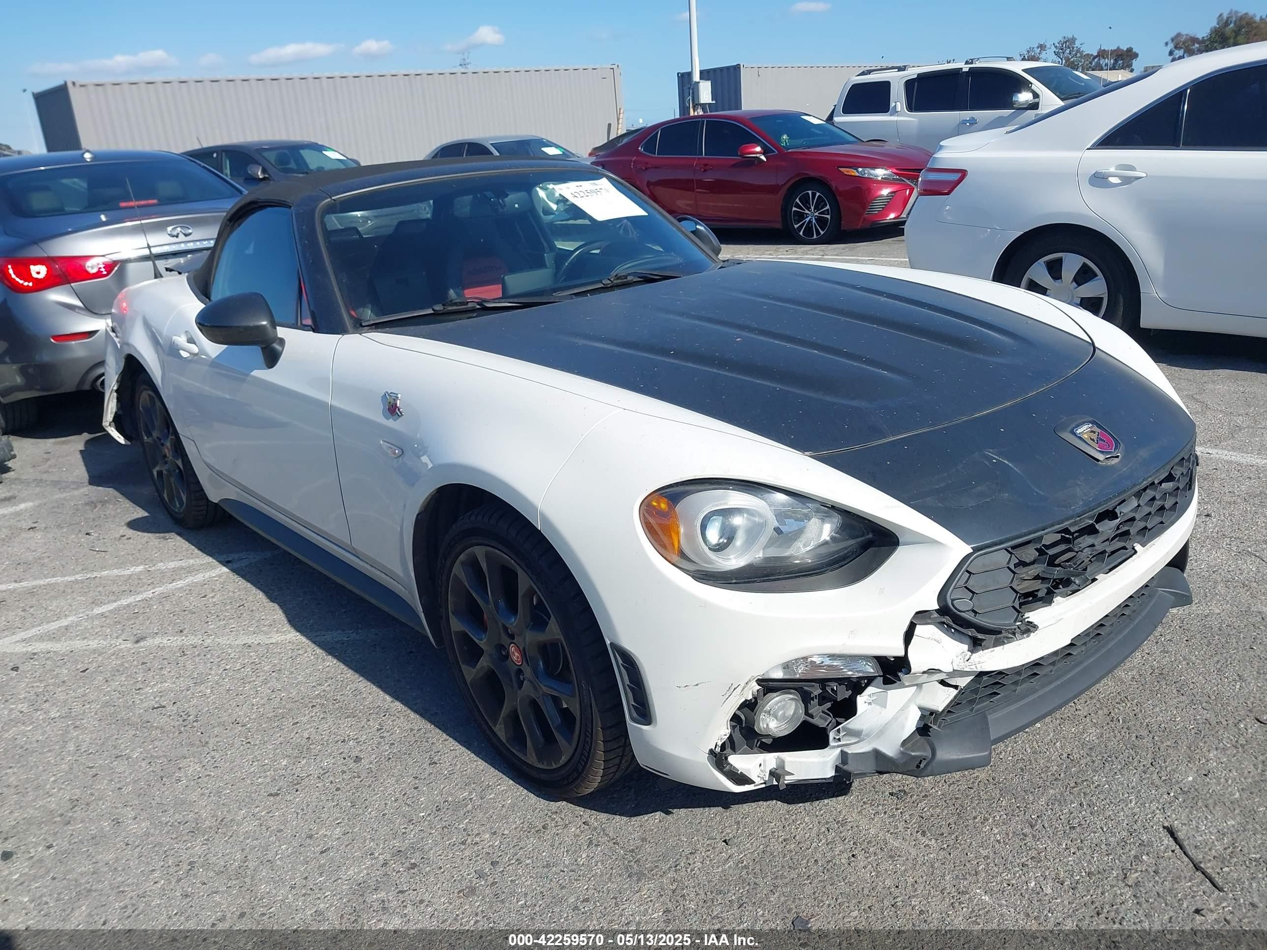 2019 FIAT 124 Spider Lusso, VIN JC1NFAEK0K0143034 — All over