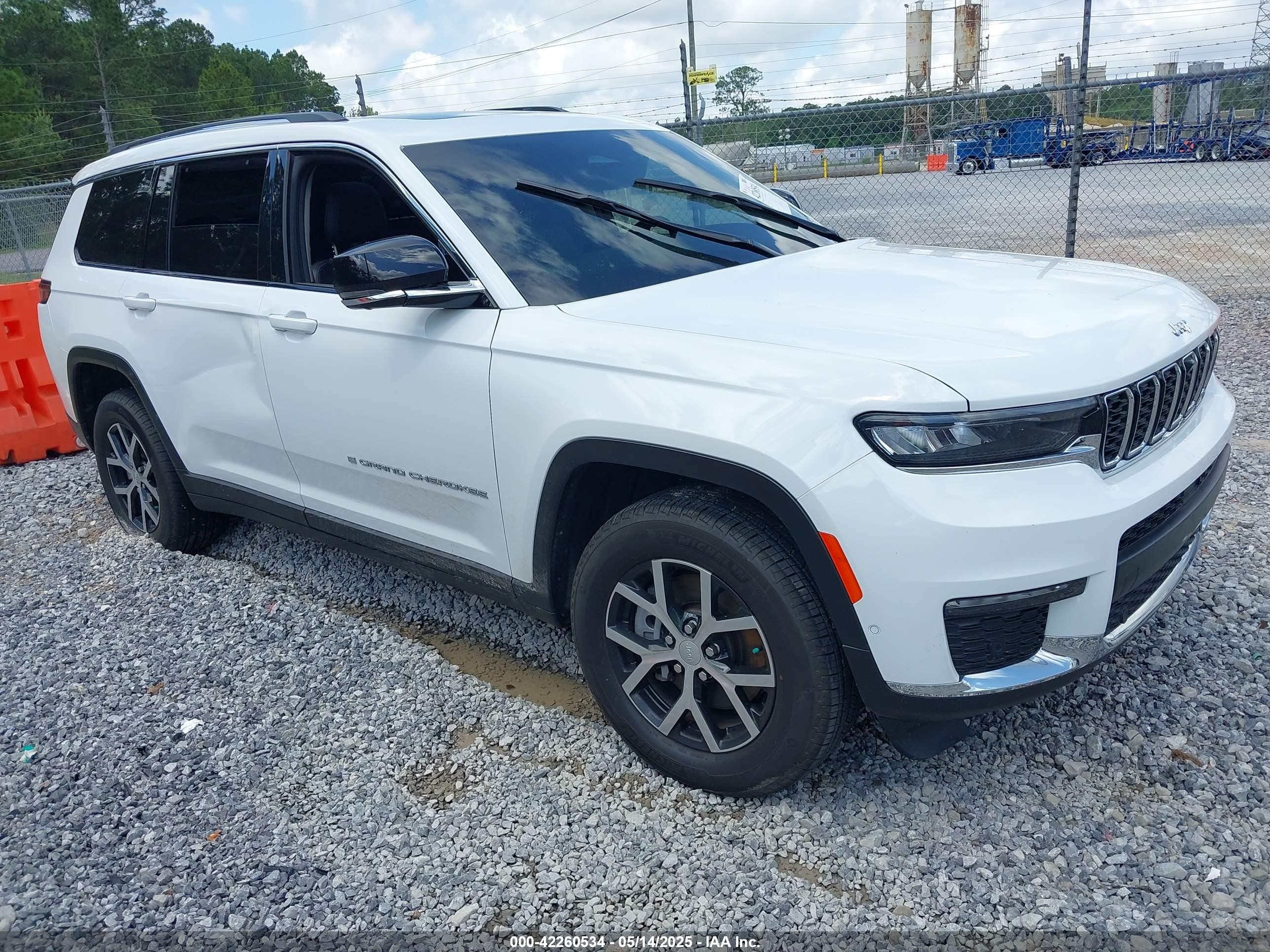 2023 Jeep Grand Cherokee Limited, VIN 1C4RJJBG4P8879860 — Water / flood